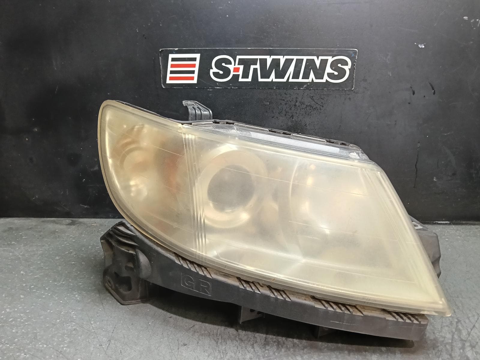 Used auto part listing image: 2012 SUBARU TRIBECA RIGHT HEADLAMP B9, 12/07-01/14 0000421452