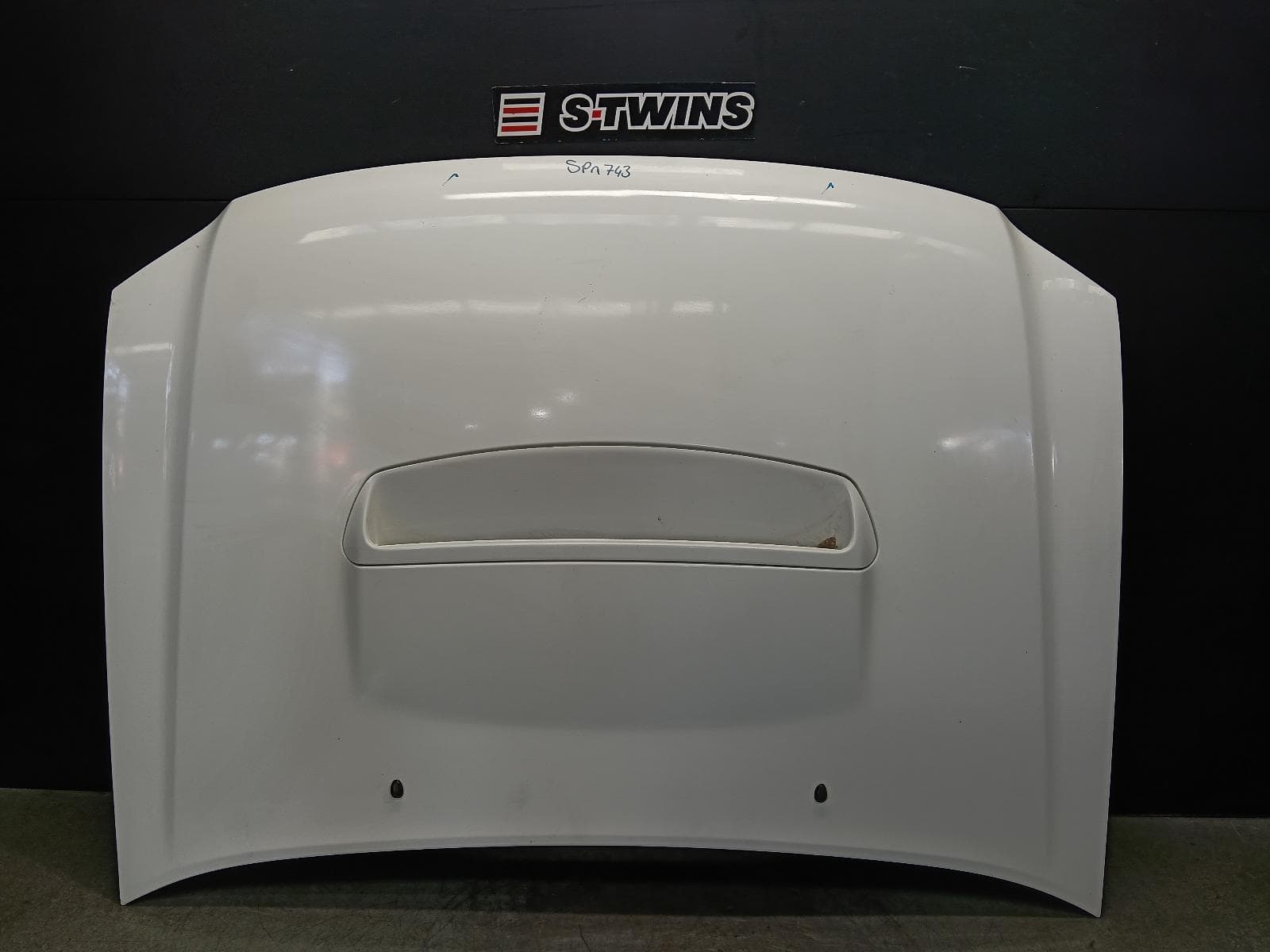 Used auto part listing image: 2011 ISUZU DMAX BONNET RA, 10/08-05/12 0000406333