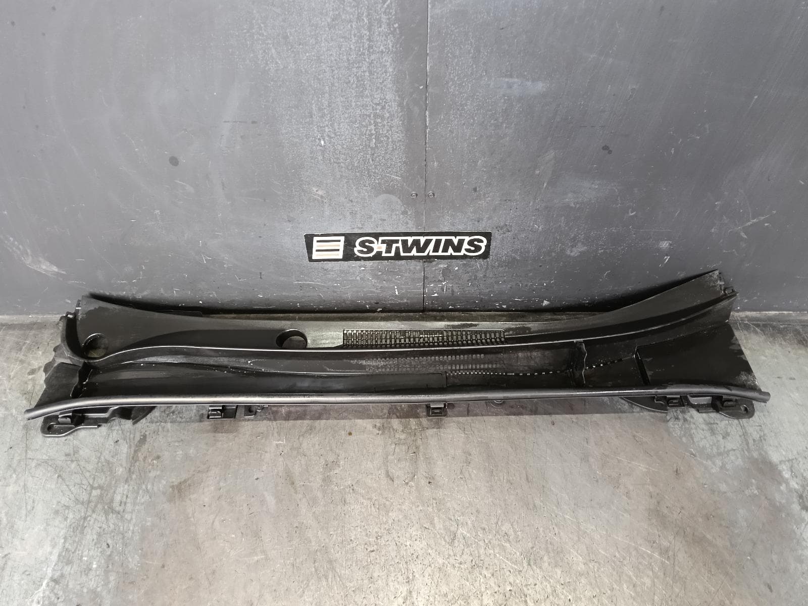 Used auto part listing image: 2025 TOYOTA COROLLA PLENUM CHAMBER E210, 07/18- 0000423515