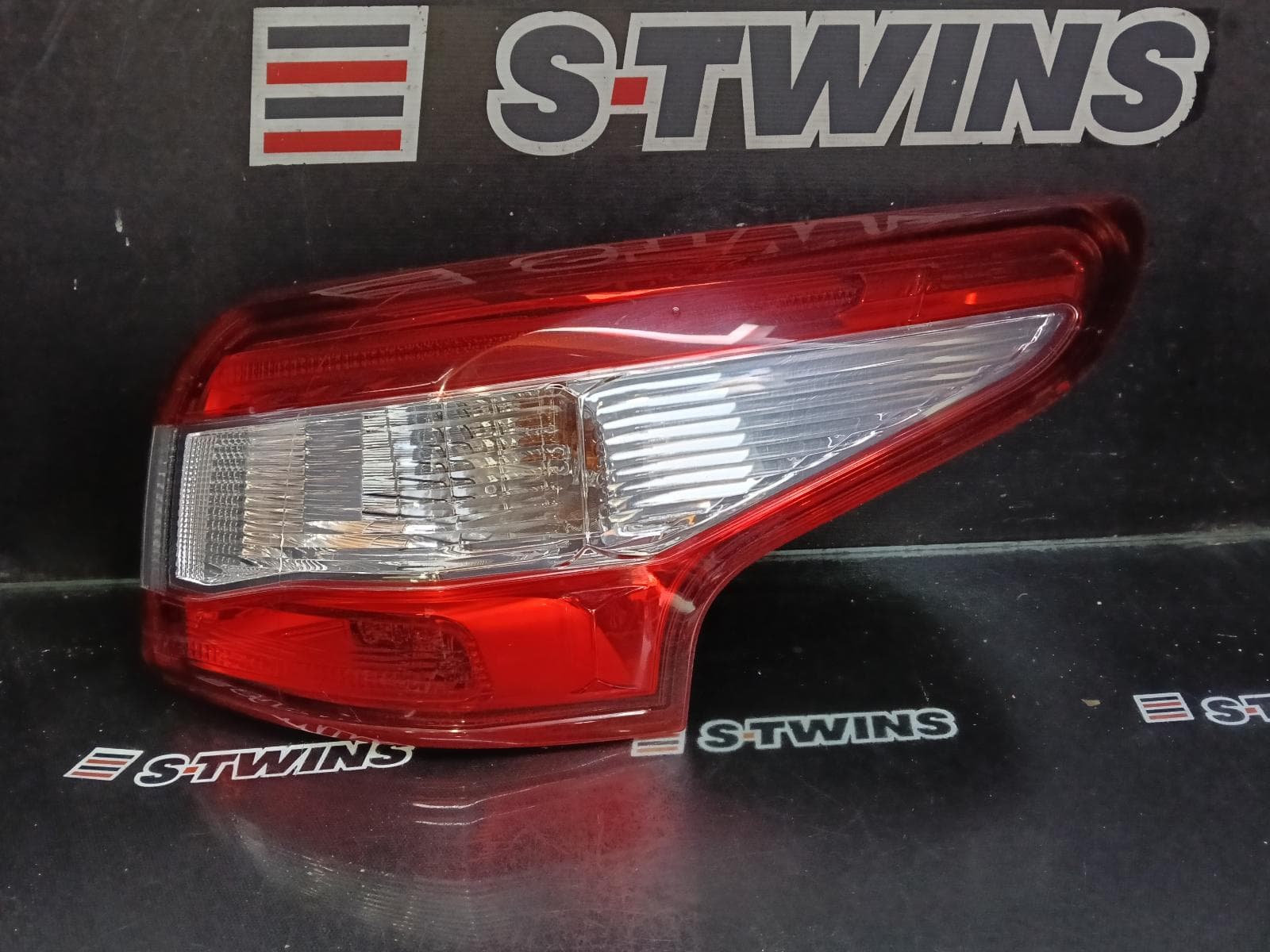 Used auto part listing image: 2015 NISSAN QASHQAI RIGHT TAILLIGHT J11, 12/13-06/17 0000423716