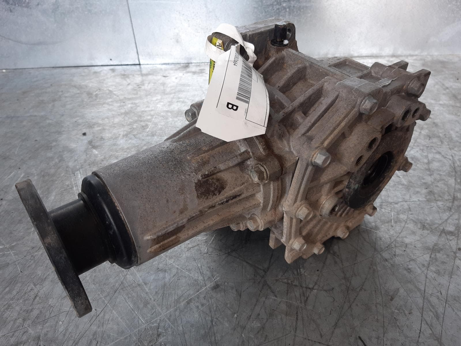Used auto part listing image: 2012 HYUNDAI SANTA FE TRANSFER CASE MANUAL, DIESEL, 2.2, D4HB, CM, 11/09-06/12 0000083664