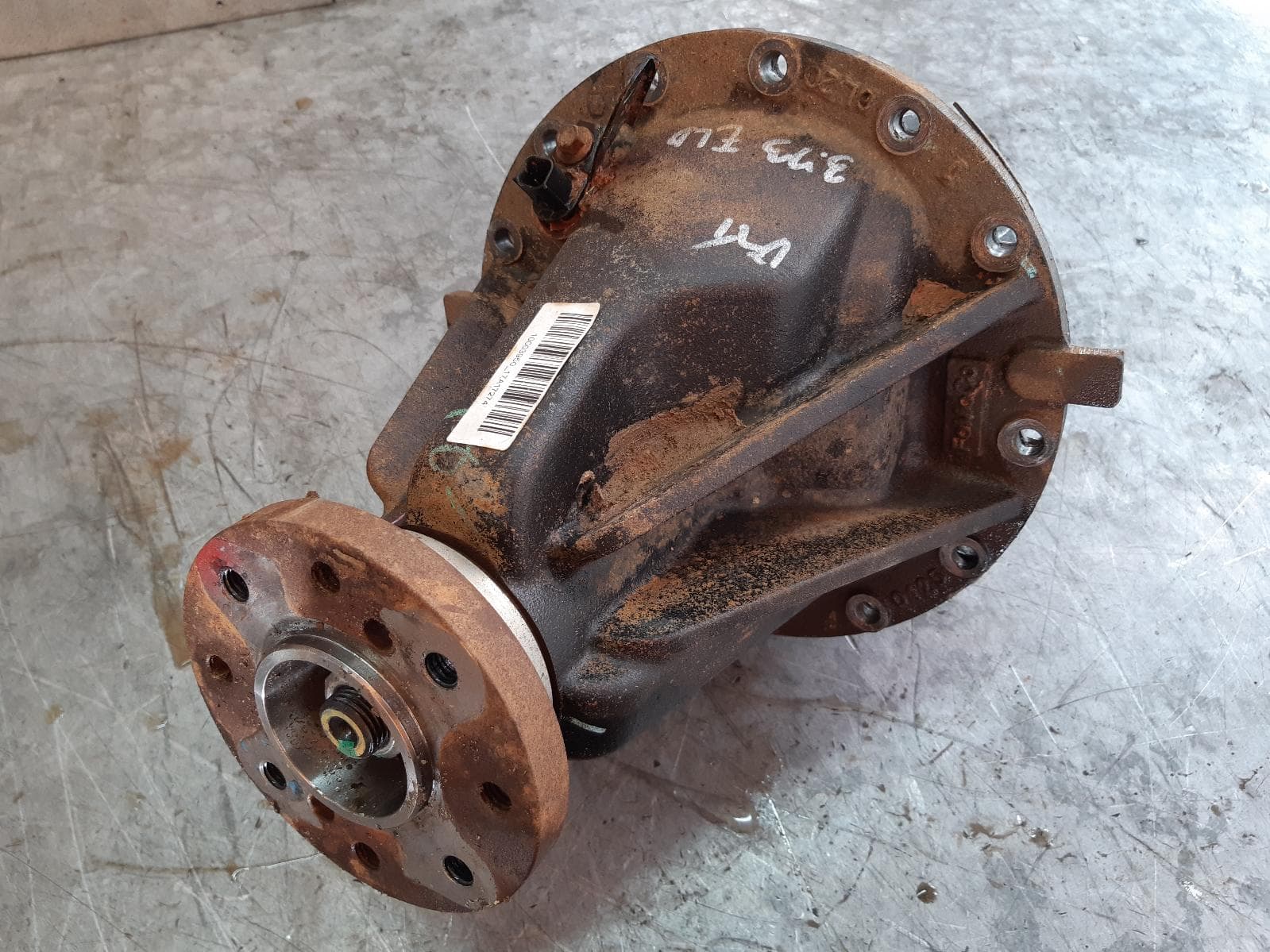Used auto part listing image: 2017 FORD RANGER DIFFERENTIAL CENTRE REAR, 2.2/3.2, DIESEL, AUTO T/M, 2WD HI-RIDE/4WD, PX, 3.73 RATIO, LOCKER TYPE, 06/15-06/18 0000090877