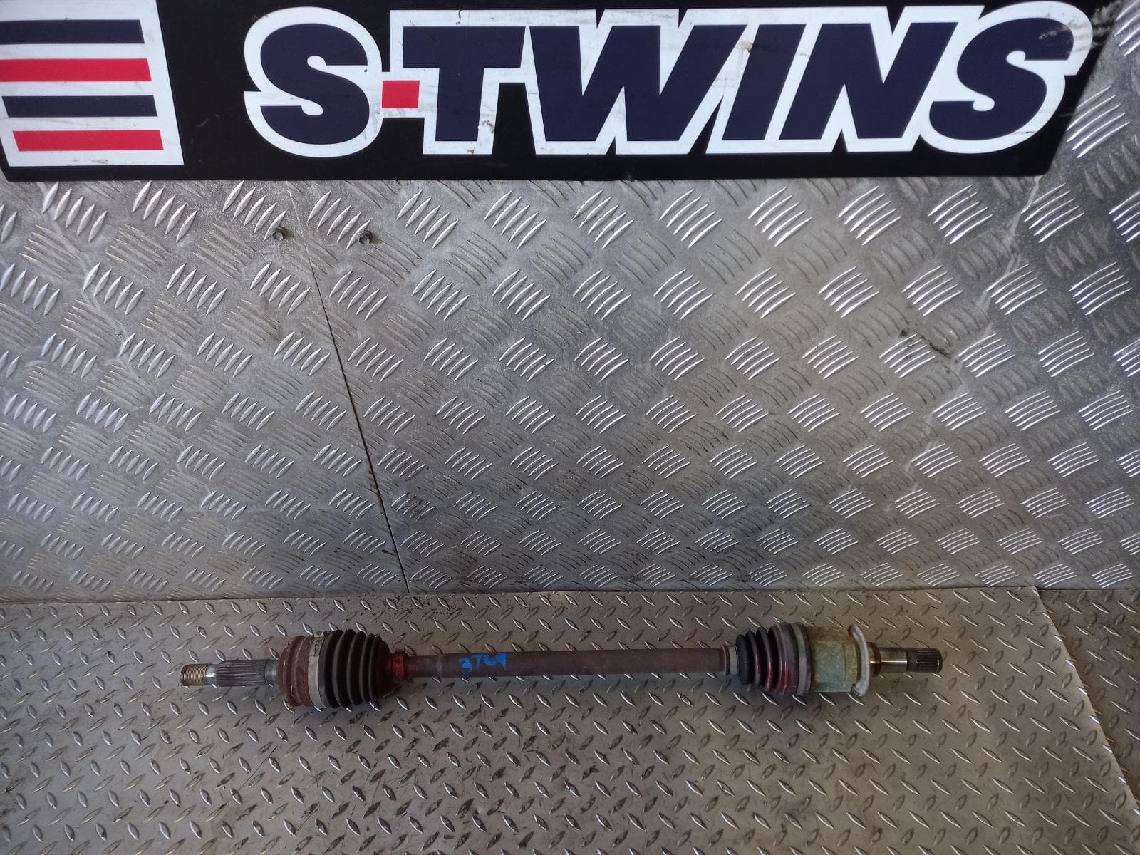 Used auto part listing image: 2018 MITSUBISHI ASX LEFT DRIVESHAFT REAR, XB-XD, 09/12-12/24 0000137581