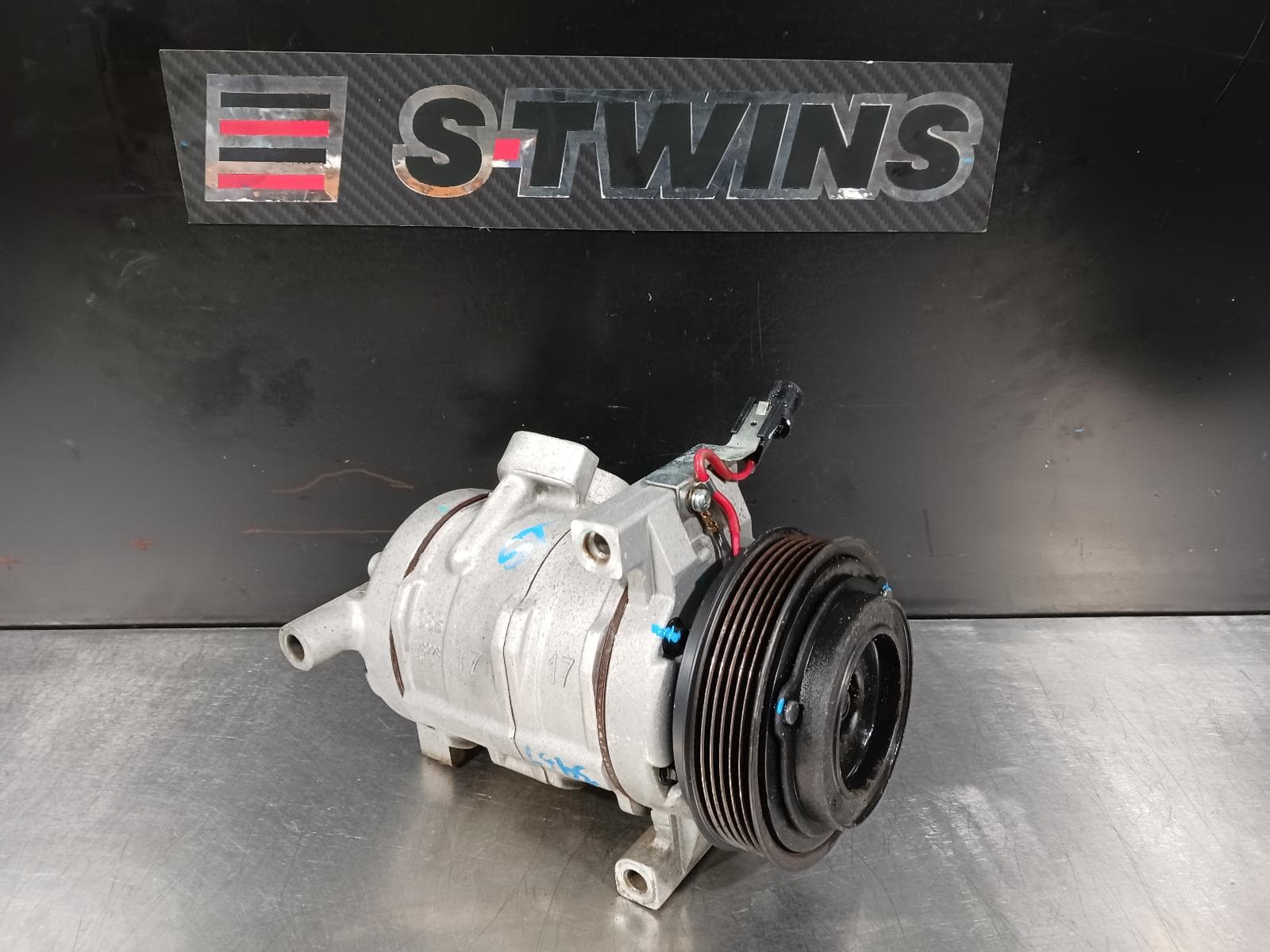 Used auto part listing image: 2018 LDV G10 VAN A C COMPRESSOR PETROL, 2.0, SINGLE ZONE TYPE, SV7C, VAN, 04/15- 0000187734
