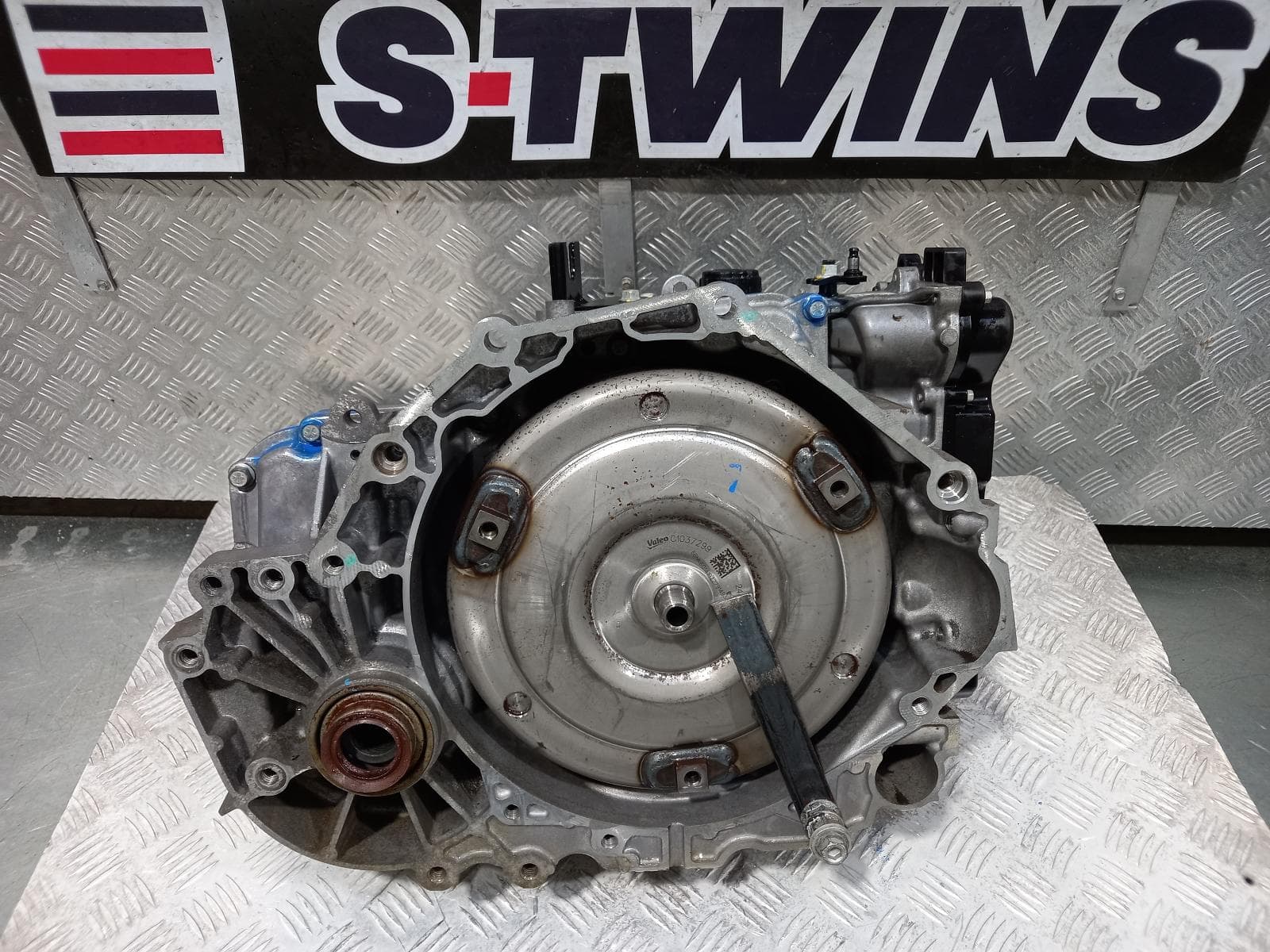 Used auto part listing image: 2016 HOLDEN CAPTIVA TRANS GEARBOX AUTO, FWD, PETROL, 2.4, 3GQW TAG (GEN 2), CG, 08/12-06/18 0000158999