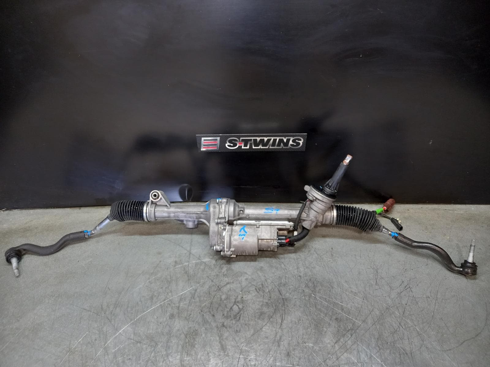 Used auto part listing image: 2018 JEEP GRANDCHEROKEE STEERING BOX RACK STEERING RACK, WK, NON SRT/TRACKHAWK, 09/16-02/22 0000186558
