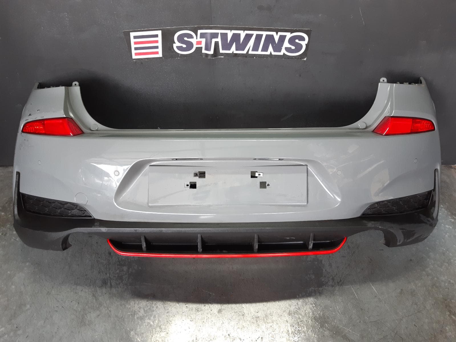 Used auto part listing image: 2020 HYUNDAI I30 REAR BUMPER BUMPER BAR (2 PIECE), PD, HATCH (CZECH VIN TMAH), N, 03/17-02/21 0000167810