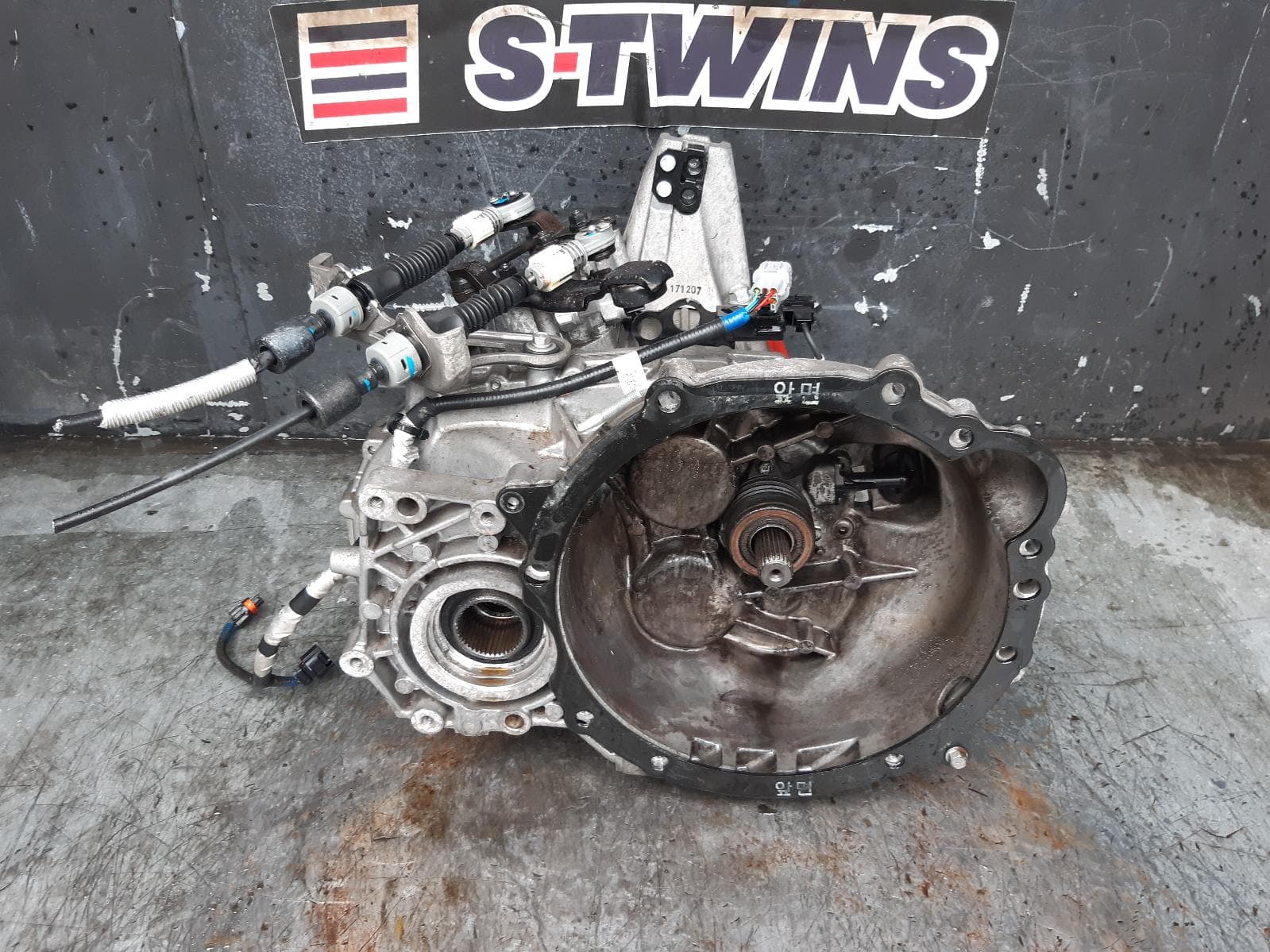 Used auto part listing image: 2018 HYUNDAI I30 TRANS GEARBOX MANUAL, PETROL, 2.0, TURBO, G4KH, HATCH/FASTBACK (CZECH VIN TMAH), PD, 03/17- 0000308176