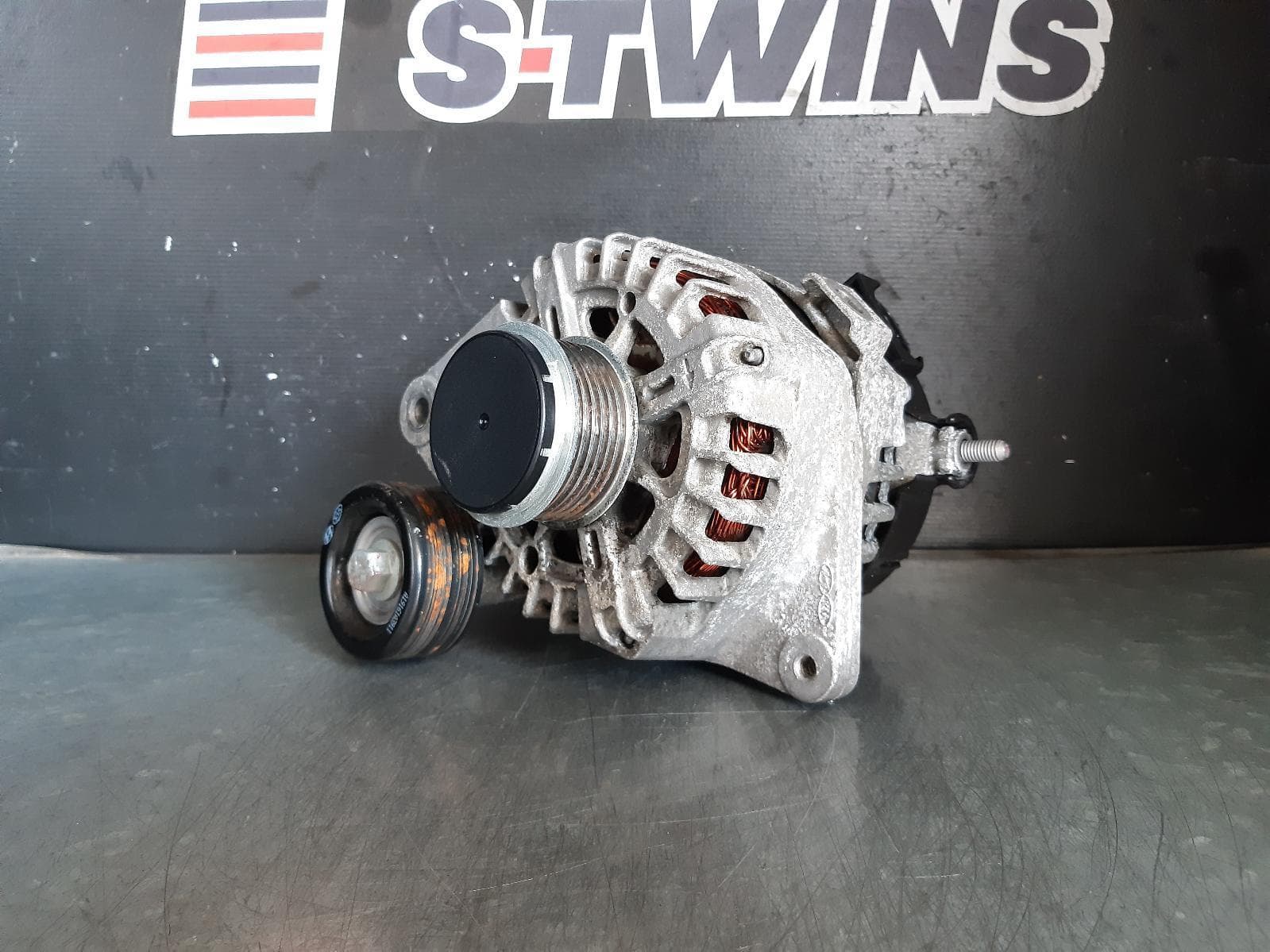 Used auto part listing image: 2019 HYUNDAI KONA ALTERNATOR PETROL, 2.0, G4NH, OS, 09/17-10/20 0000192396