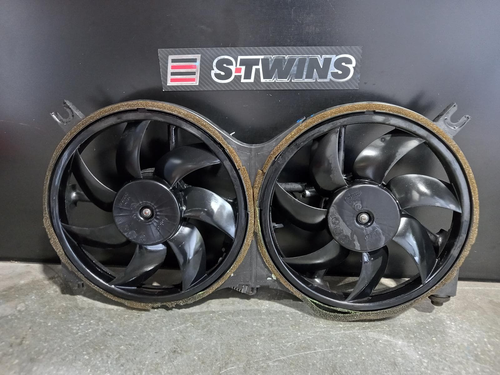 Used auto part listing image: 2017 NISSAN PATHFINDER FAN RAD FAN, R52, 10/13-04/21 0000190768