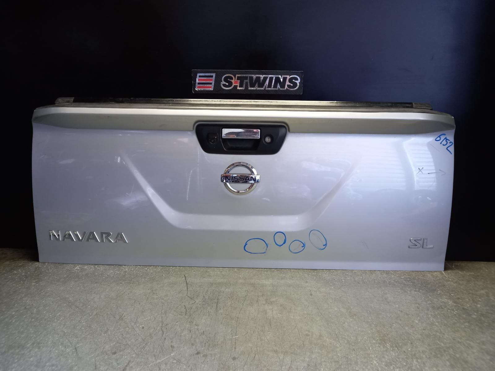 Used auto part listing image: 2019 NISSAN NAVARA BOOTLID TAILGATE NP300, TAILGATE, W/ CAMERA TYPE, 04/15-11/20 0000252525