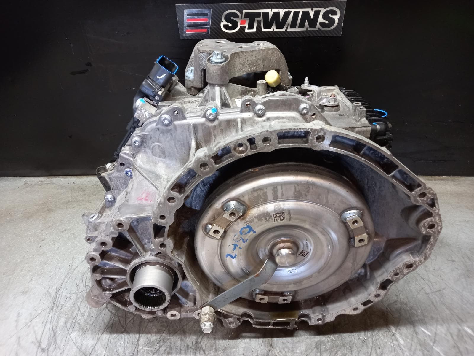 Used auto part listing image: 2020 JEEP CHEROKEE TRANS GEARBOX AUTO, AWD, PETROL, 3.2, NO TRANSFER CASE, KL, 02/14-11/22 0000251029