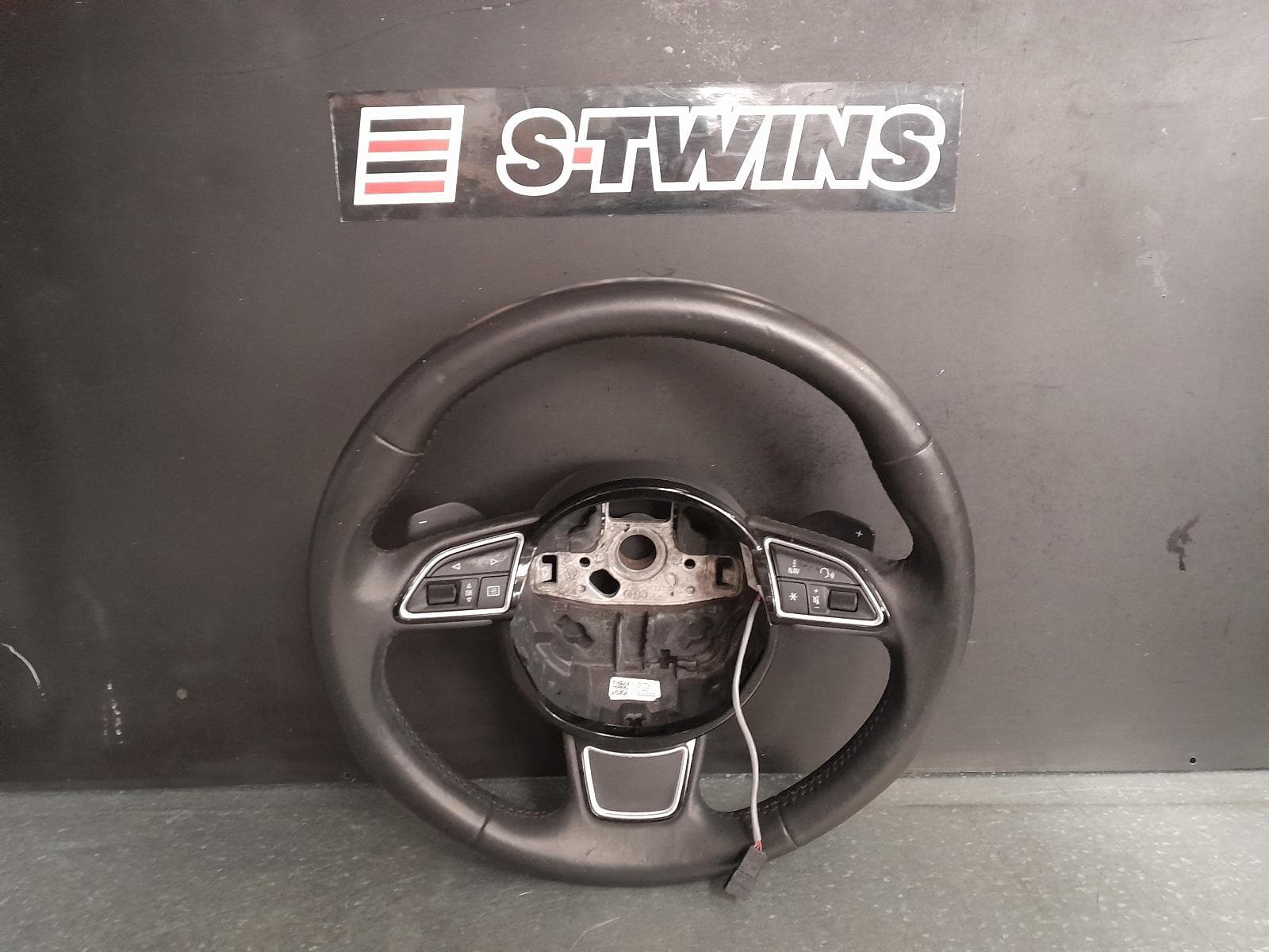 Used auto part listing image: 2016 AUDI A3 STEERING WHEEL LEATHER, 8V, STANDARD TYPE, 03/13-10/20 0000316938