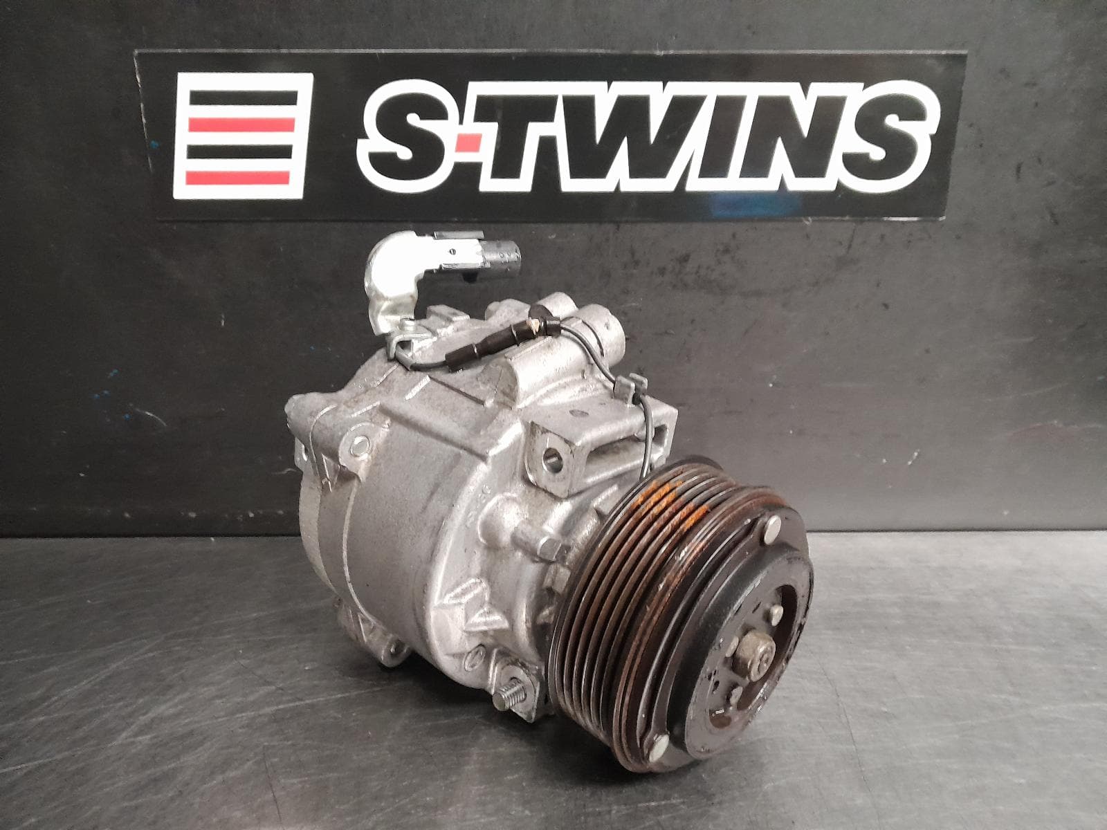 Used auto part listing image: 2018 MITSUBISHI ECLIPSE CROSS A C COMPRESSOR YA-YB, 1.5, PETROL, 11/17- 0000271417