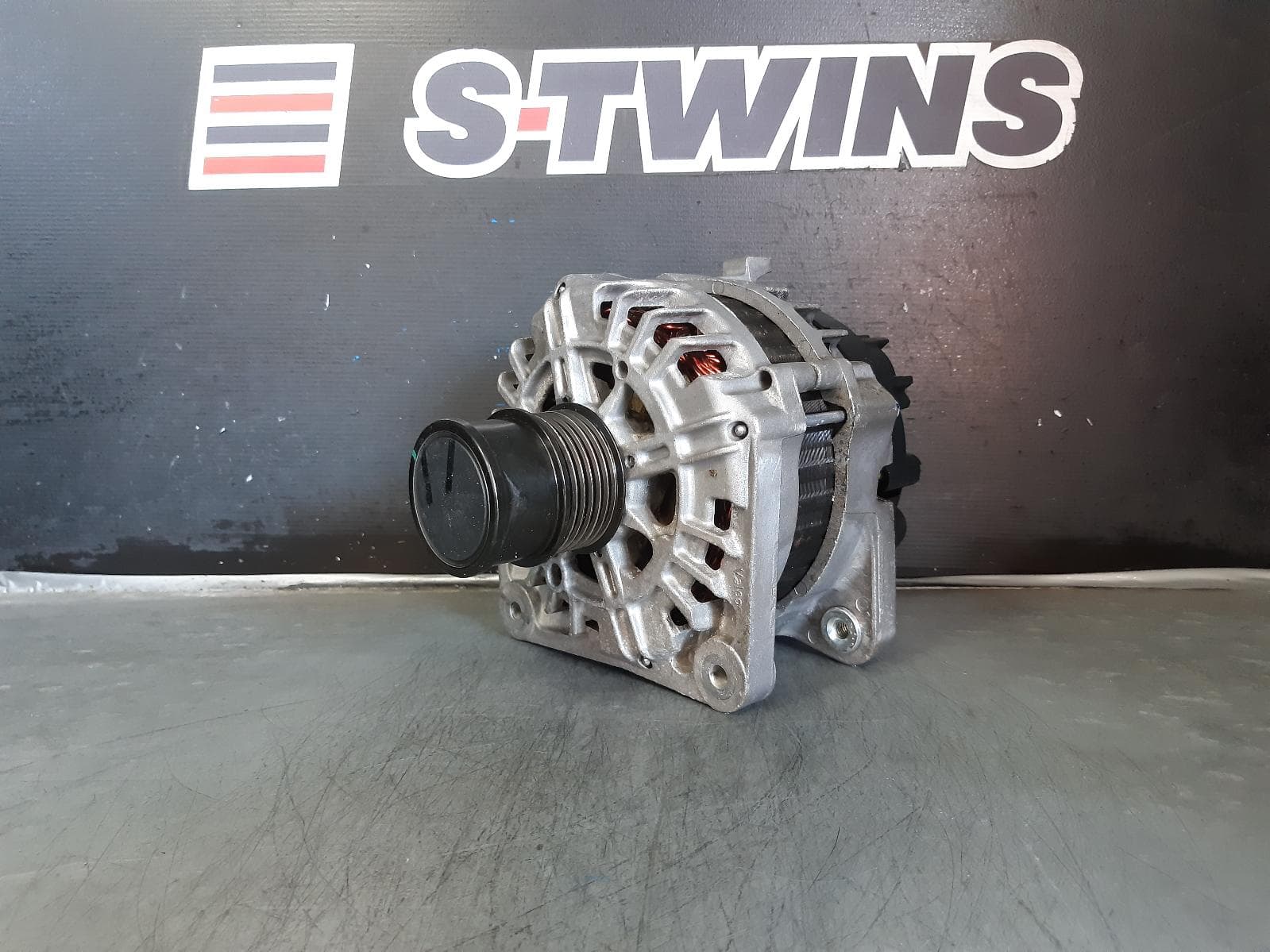Used auto part listing image: 2020 LDV G10 VAN ALTERNATOR DIESEL, 1.9, SV7A/SV7C, WAGON/VAN, 04/15-06/21 0000260126
