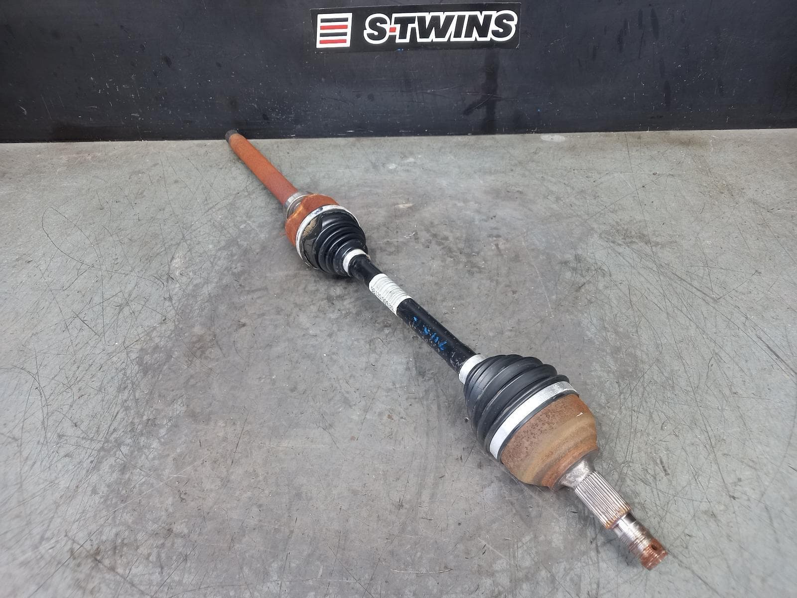 Used auto part listing image: 2021 PEUGEOT EXPERT RIGHT DRIVESHAFT K0, 04/18- 0000366045