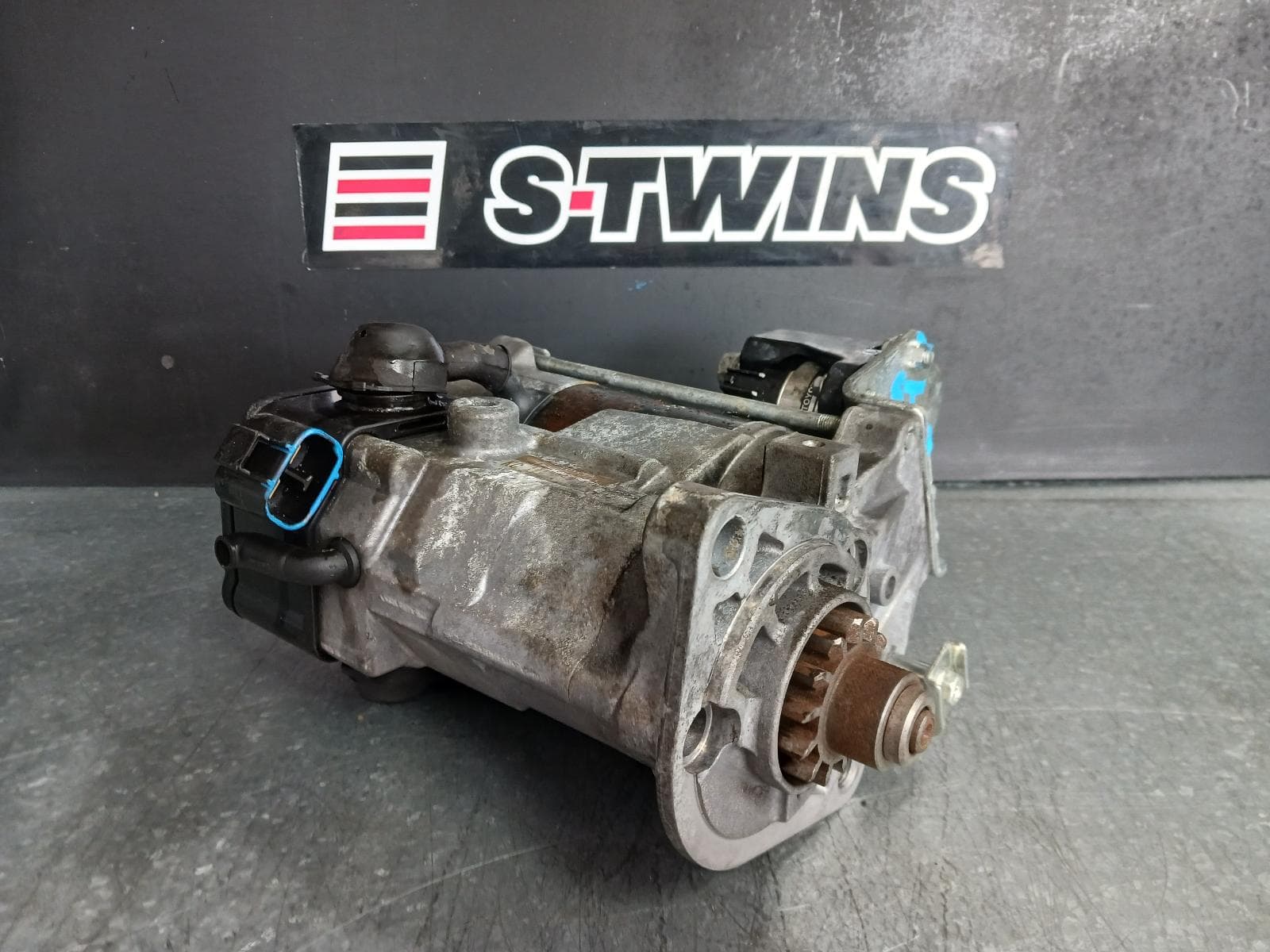 Used auto part listing image: 2020 TOYOTA HIACE STARTER DIESEL, 2.8, 1GD-FTV, 300 SERIES, 02/19- 0000316364