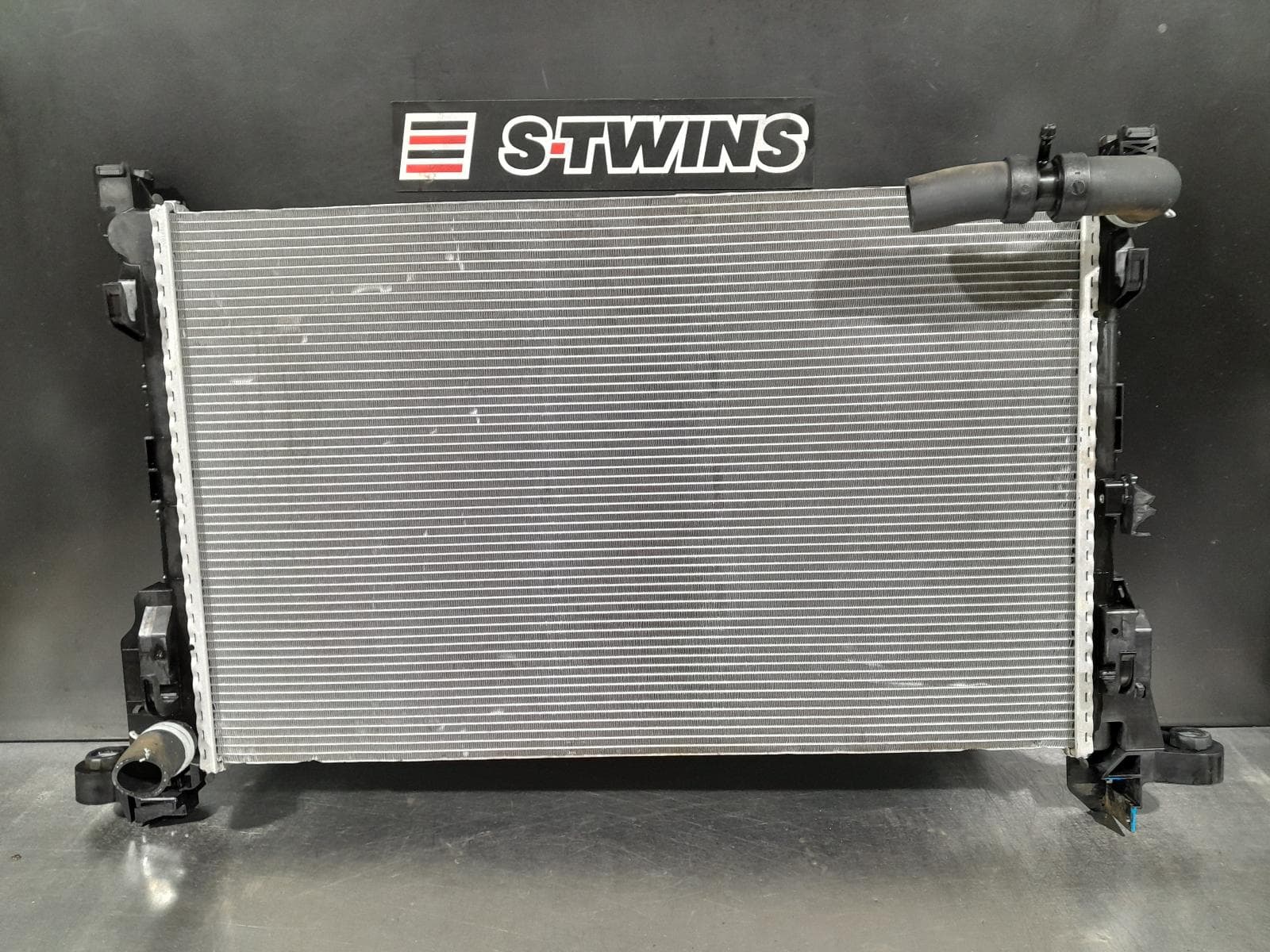 Used auto part listing image: 2020 RENAULT TRAFIC RADIATOR MANUAL, 1.6, TWIN TURBO, DIESEL, X82, 01/15-09/22 0000297019