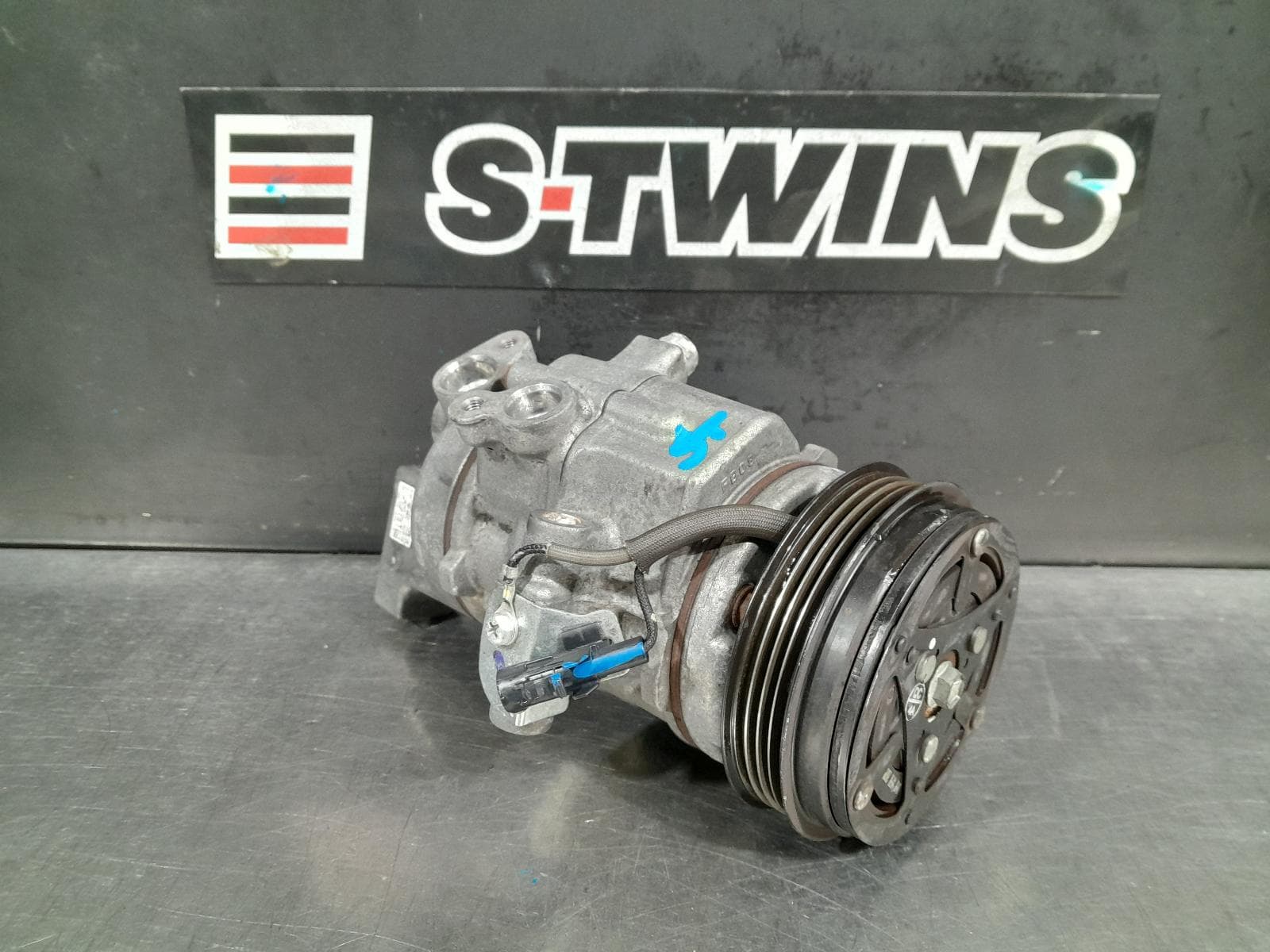 Used auto part listing image: 2019 SUZUKI S-CROSS A C COMPRESSOR JY, 1.4, TURBO, PETROL, K14C CODE, 11/16-05/22 0000298001