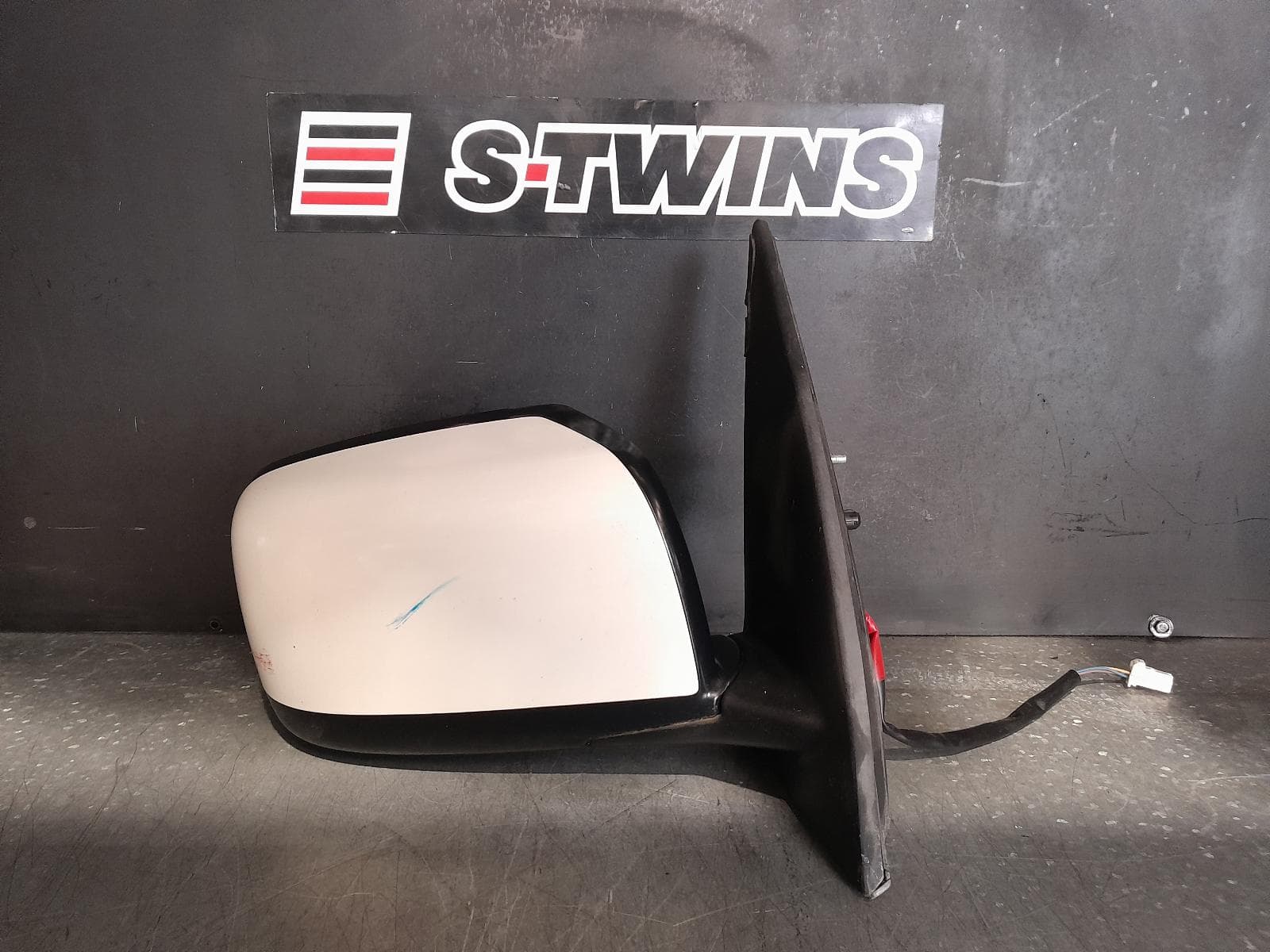 Used auto part listing image: 2012 NISSAN XTRAIL RIGHT DOOR MIRROR T31, NON CAMERA TYPE, 09/07-04/14 0000342469