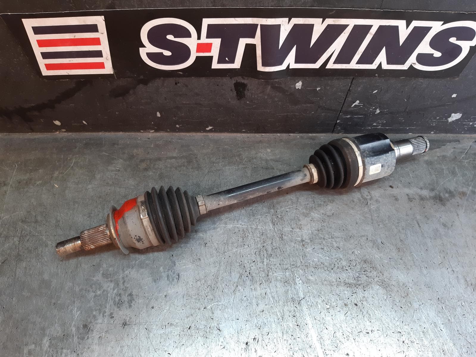 Used auto part listing image: 2019 MAZDA 6 LEFT DRIVESHAFT AUTO, PETROL, 2.5, NON TURBO, GJ-GL, 11/12- 0000342937