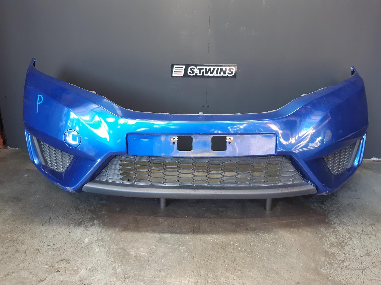 Used auto part listing image: 2016 HONDA JAZZ FRONT BUMPER GK/GF, 07/14-07/17 0000356156