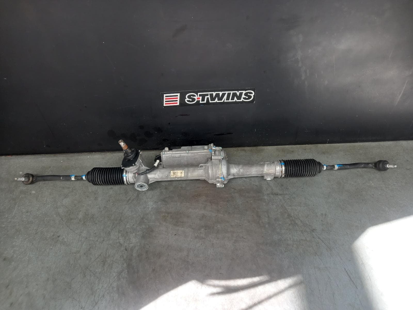 Used auto part listing image: 2016 FORD RANGER STEERING BOX RACK PX SERIES 2, ELECTRIC, 4WD/2WD HI-RIDE, ASSY (MOTOR & RACK), 06/15-06/18 0000378549