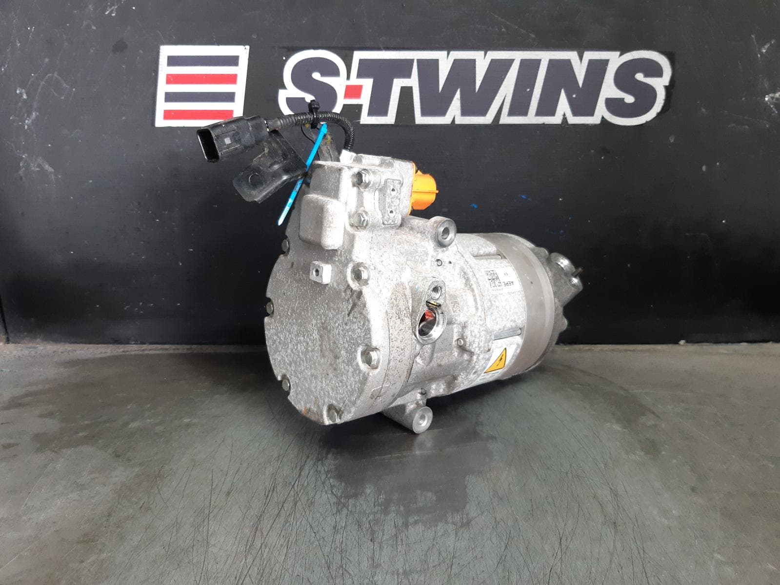 Used auto part listing image: 2021 HYUNDAI IONIQ A C COMPRESSOR ELECTRIC, 06/16-07/22 0000366326