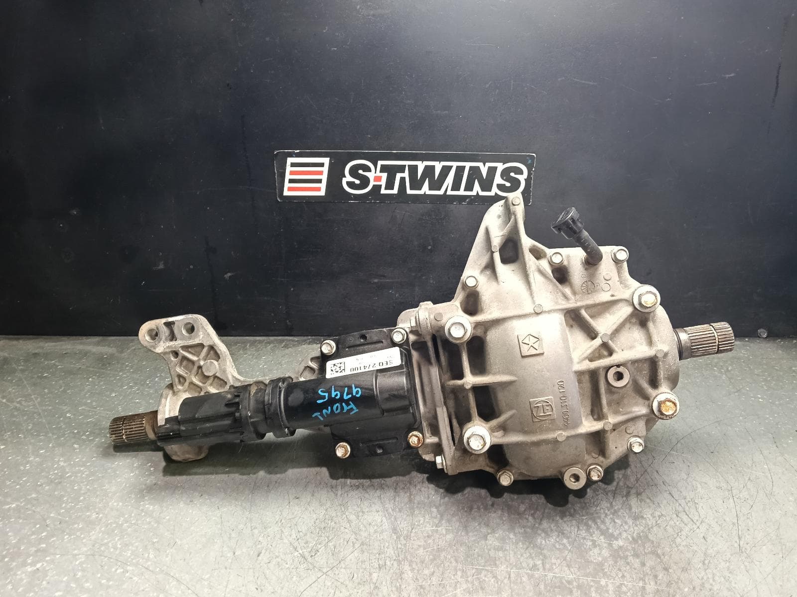 Used auto part listing image: 2021 RAM 1500 FRONT DIFF ASSEMBLY DT, 3.92 RATIO, 12/20- 0000412780