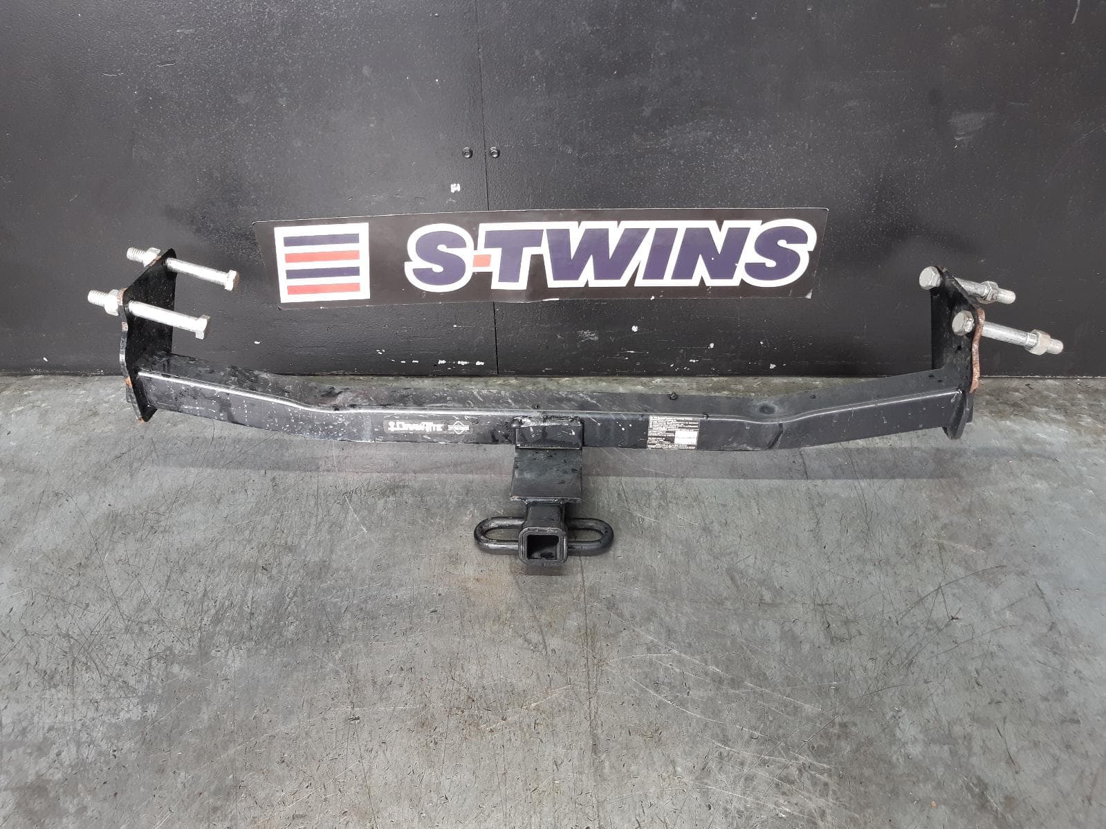 Used auto part listing image: 2012 JEEP PATRIOT TOWBAR HEAVY DUTY (SQUARE HITCH), MK, 08/07-12/16 0000134384