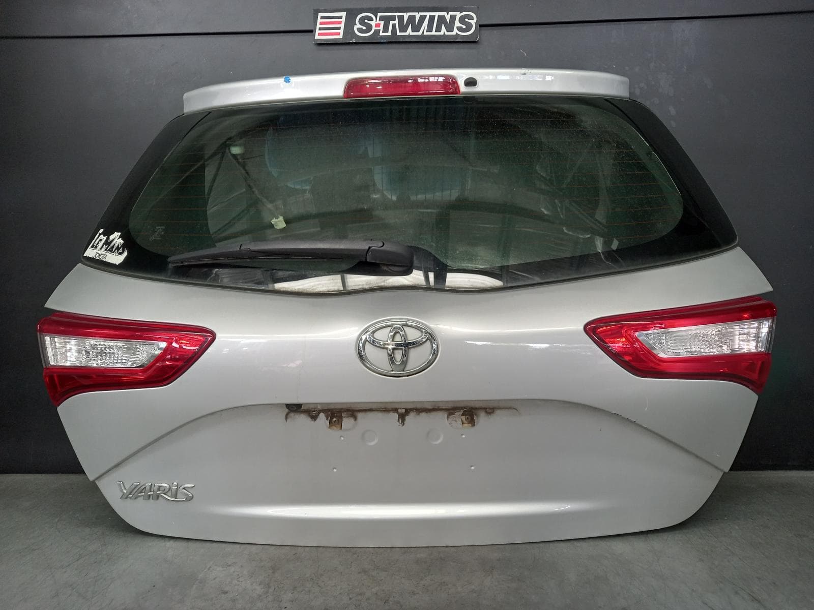 Used auto part listing image: 2019 TOYOTA YARIS BOOTLID TAILGATE TAILGATE, NCP13, ASCENT/SX, HATCH, NON SPOILER TYPE, 01/17-01/20 0000372870