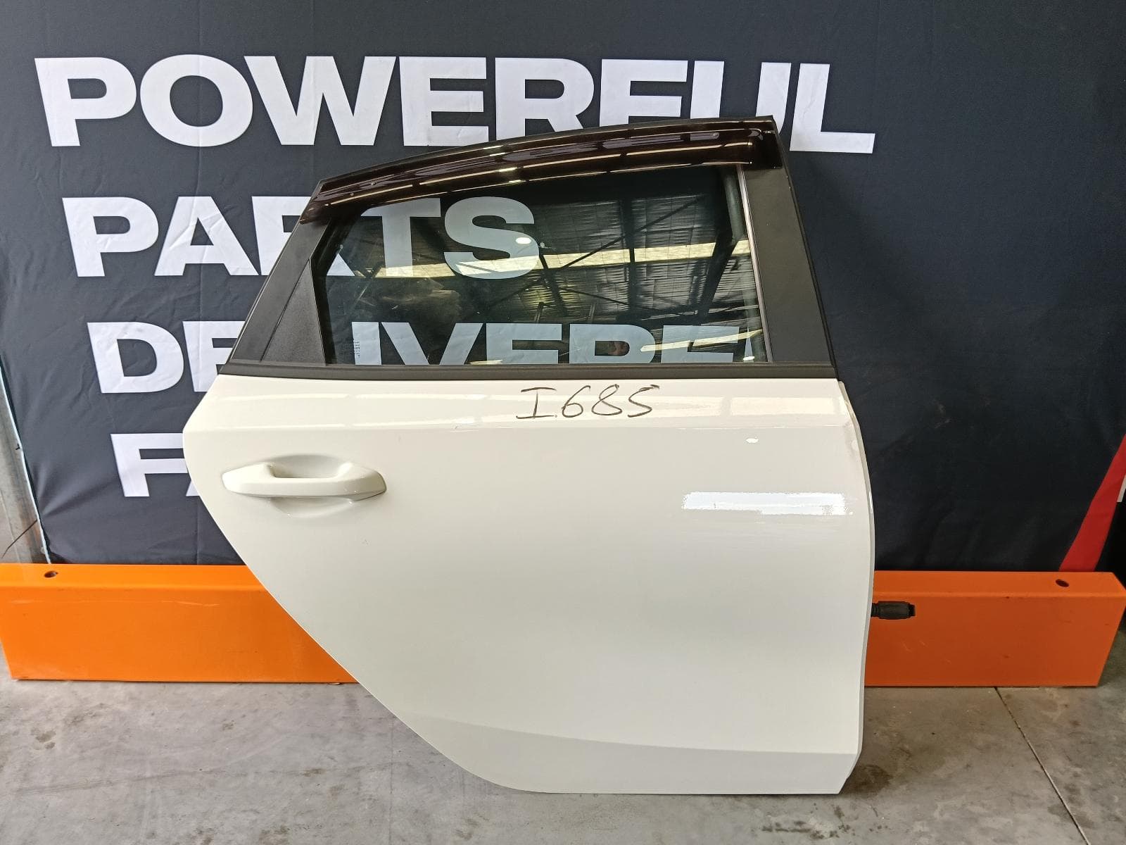 Used auto part listing image: 2019 KIA CERATO RIGHT REAR DOOR SLIDING BD, HATCH, 09/18-09/24 0000379661