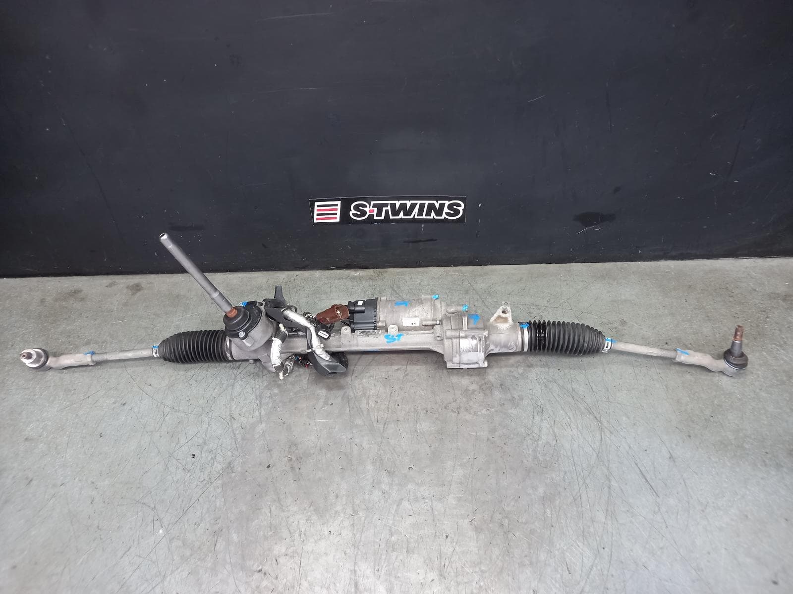Used auto part listing image: 2016 LAND ROVER RANGE ROVER EVOQUE STEERING BOX RACK L538, ELECTRIC TYPE, 11/11-01/19 0000391783