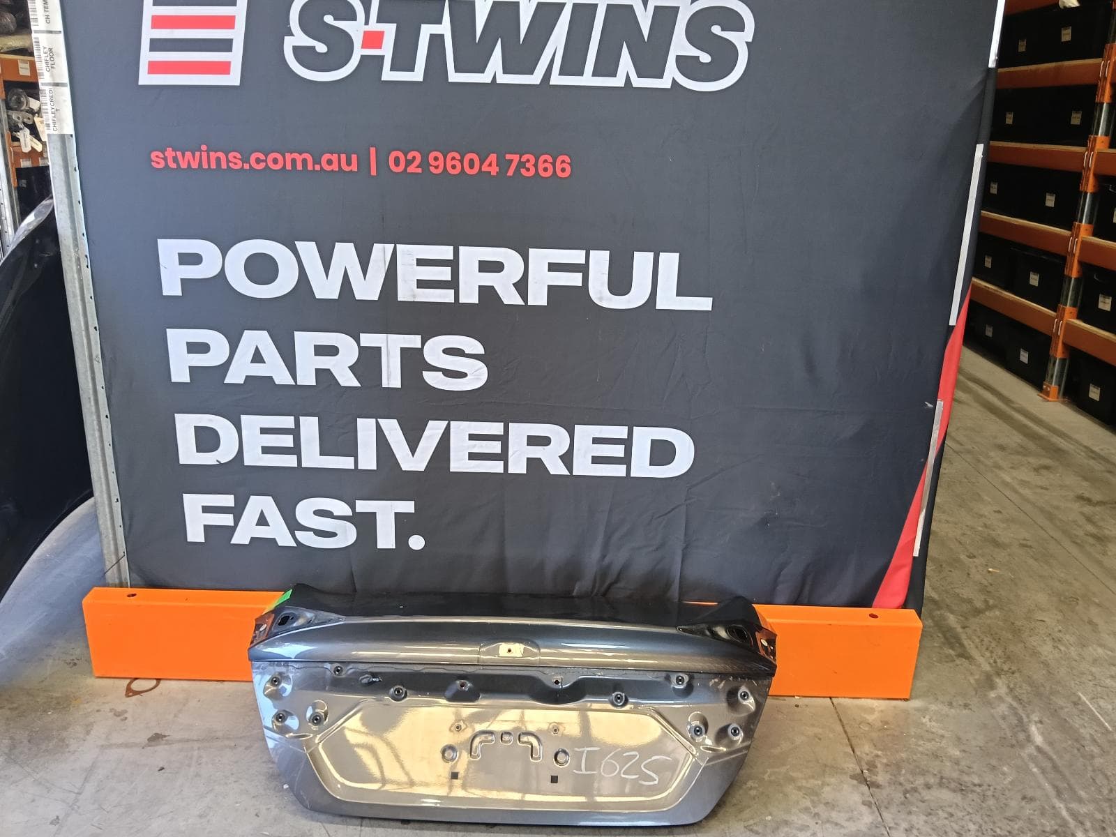 Used auto part listing image: 2017 HONDA CIVIC BOOTLID TAILGATE BOOTLID, 10TH GEN, SEDAN, NON SPOILER TYPE, 05/16-08/21 0000389145