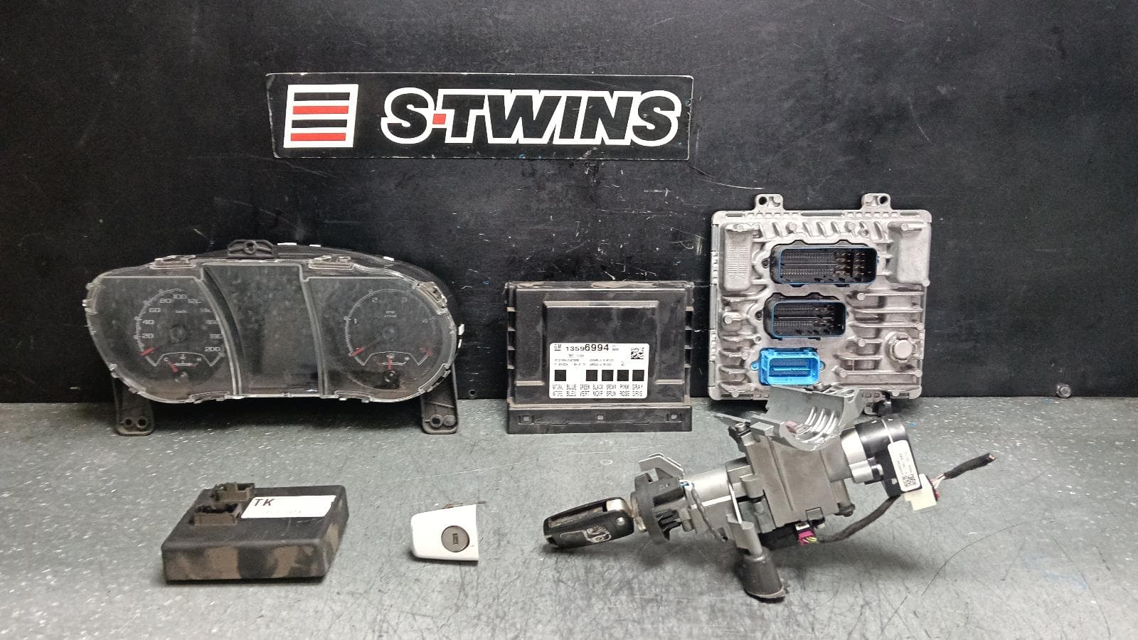 Used auto part listing image: 2015 HOLDEN COLORADO ENGINE ECU, 2.8, DIESEL, P/N 55487860, SEC SET (ECU/IMM/READER/KEY), 01/12-12/20 0000399873