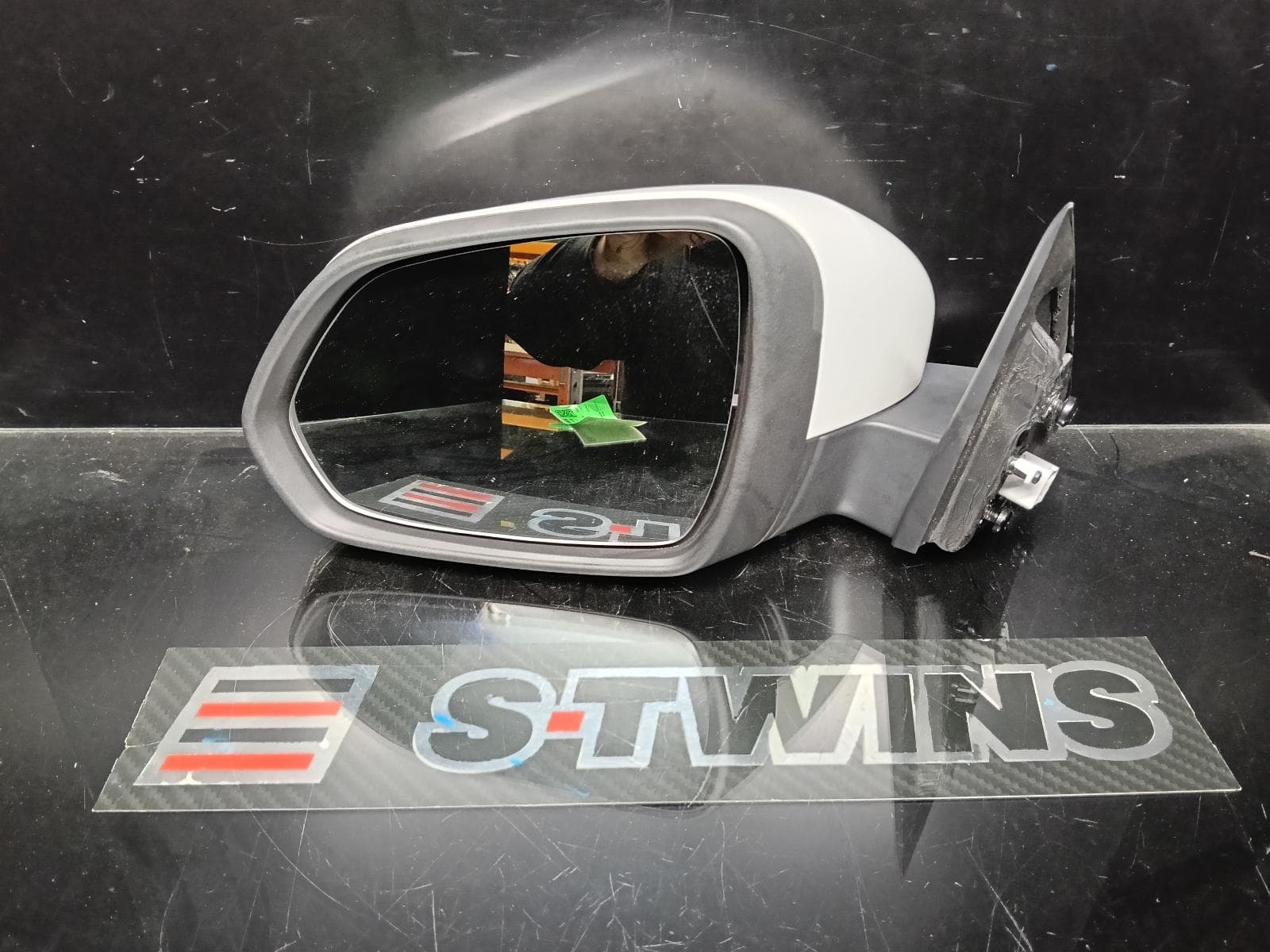 Used auto part listing image: 2024 MG ZS LEFT DOOR MIRROR W/ POWER, HEATED, CAMERA, BLIND SPOT TYPE, COLOUR CODED, AZS1, 09/17- 0000403514