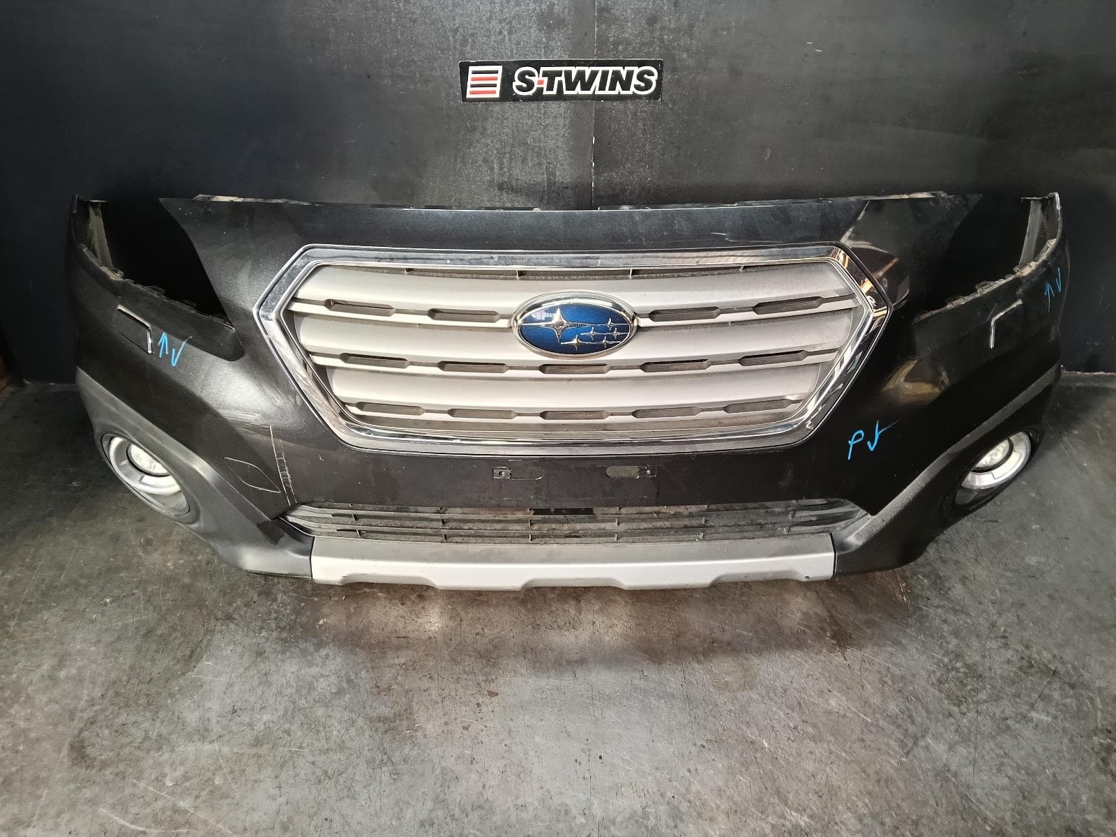 Used auto part listing image: 2016 SUBARU OUTBACK FRONT BUMPER 6TH GEN, NON PARK SENSOR, W/ H/LAMP WASHER TYPE, 08/14-12/17 0000410699