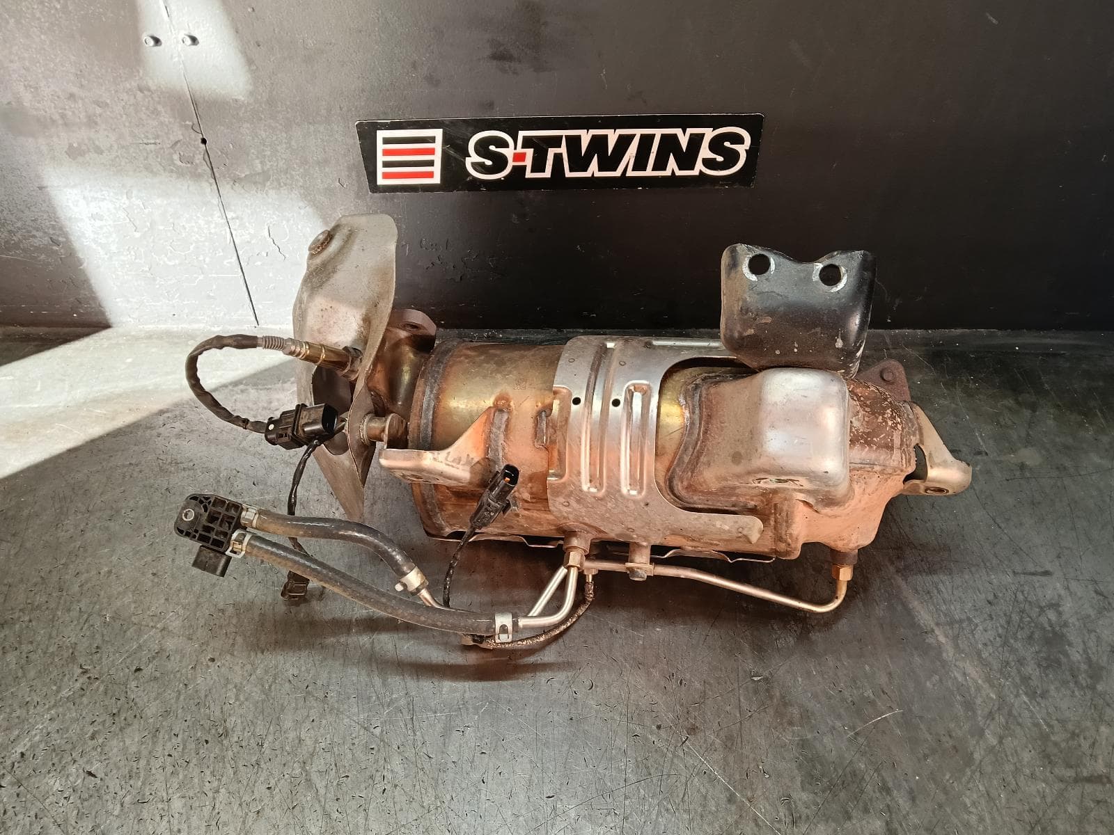 Used auto part listing image: 2016 KIA CARNIVAL/GRAND CARNIVAL PARTICULATE FILTER DPF DIESEL, 2.2., YP, 12/14-10/20 0000418753