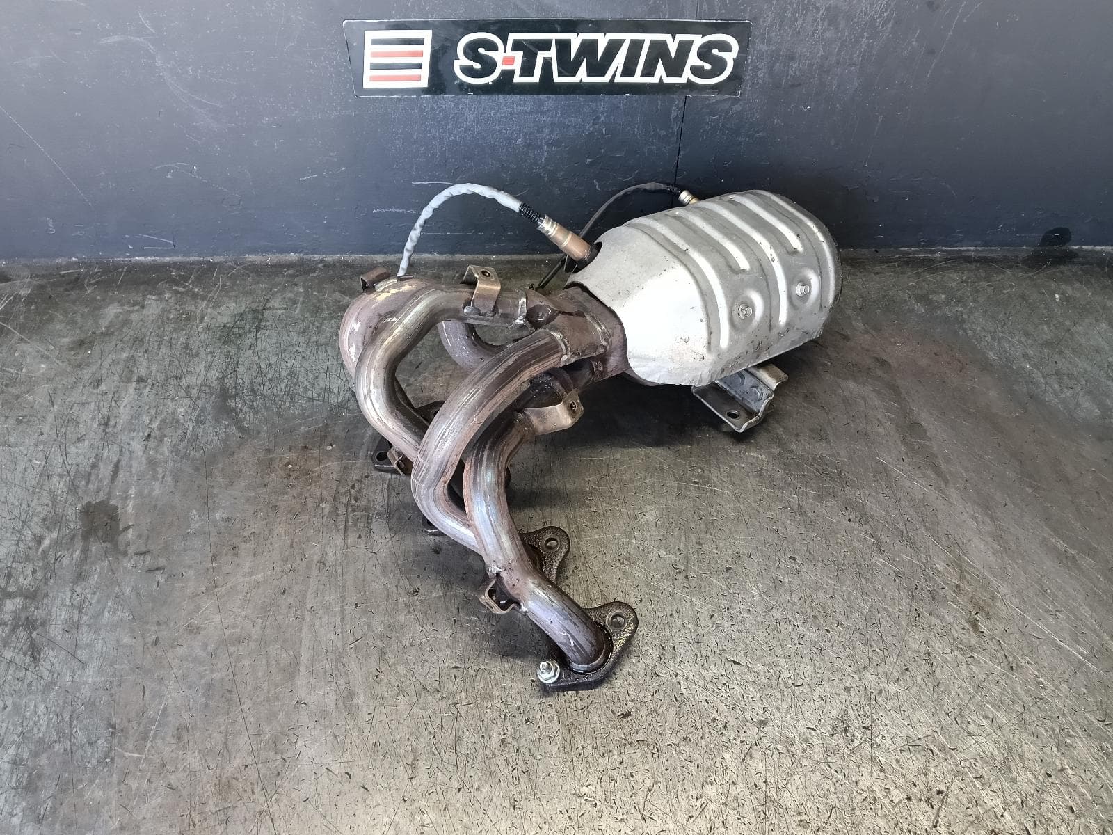 Used auto part listing image: 2020 MG MG3 CATALYTIC CONVERTER MANIFOLD-CAT TYPE, PETROL, 1.5, SZP1, 07/16-10/25 0000414509