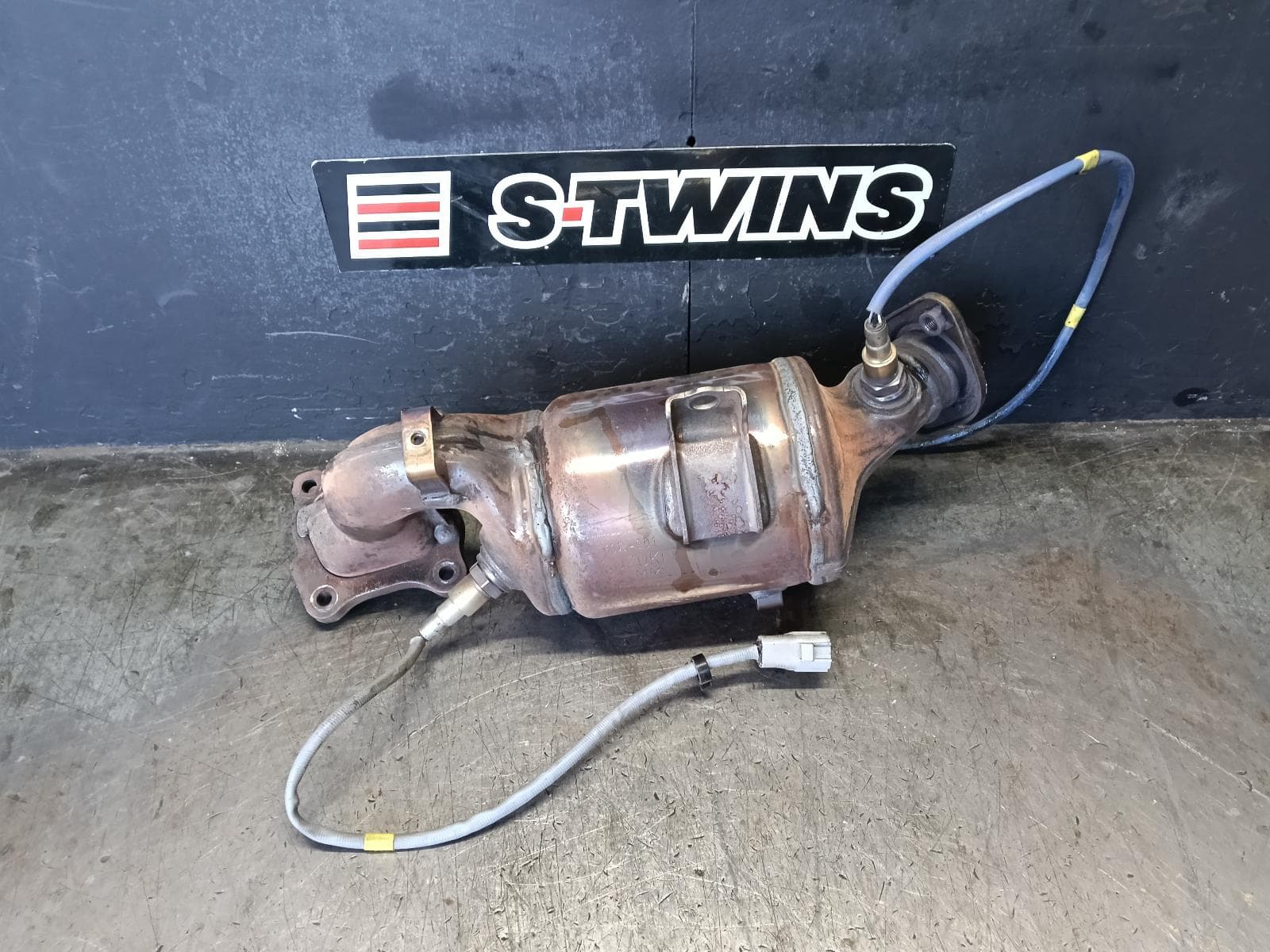 Used auto part listing image: 2016 SUZUKI VITARA CATALYTIC CONVERTER DOWNPIPE-CAT TYPE, 1.4, PETROL, VITARA, LY (VIN TSM), 06/15- 0000417079