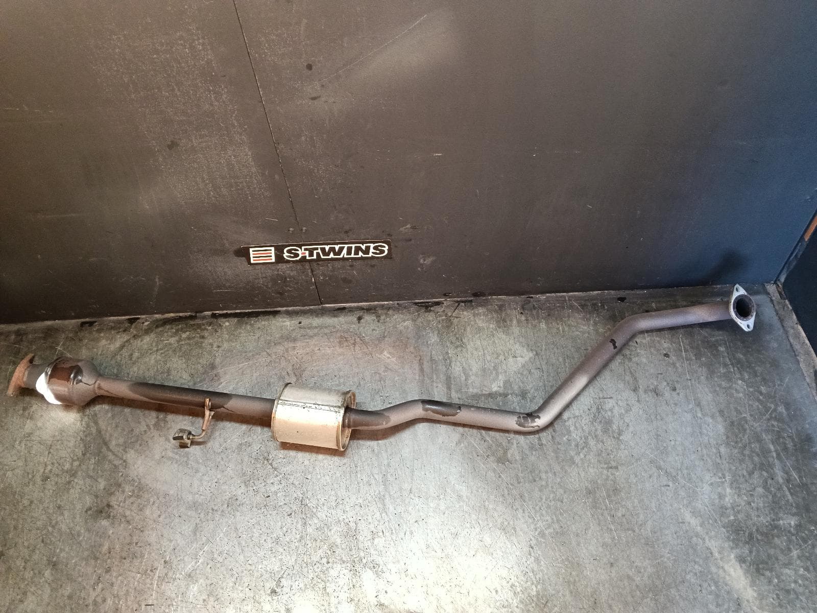 Used auto part listing image: 2022 KIA STONIC CATALYTIC CONVERTER UNDER CAR-CAT TYPE, 1.4, PETROL, YB, 08/20-08/25 0000416837