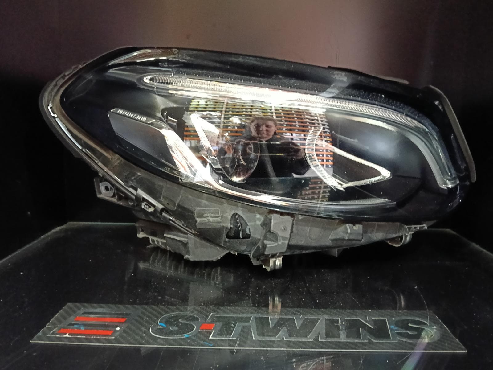 Used auto part listing image: 2017 MERCEDES B CLASS RIGHT HEADLAMP W246, LED TYPE, 02/15-02/19 0000388313