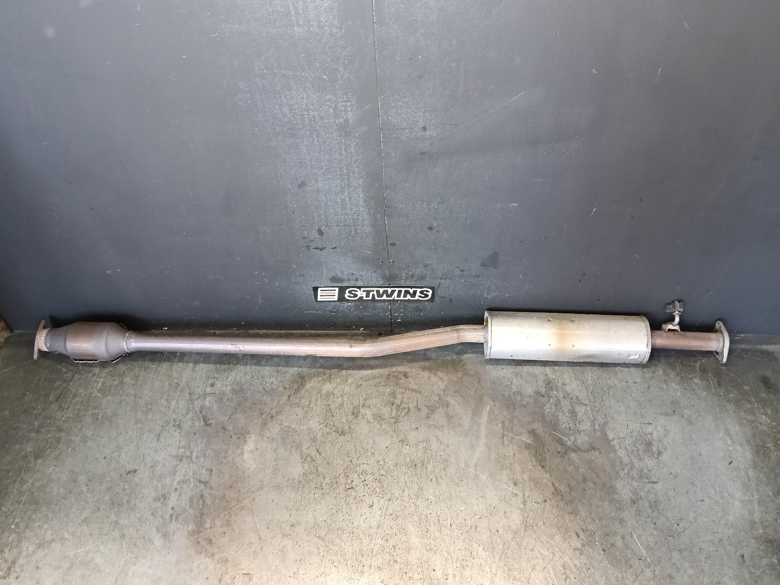 Used auto part listing image: 2019 KIA SPORTAGE CATALYTIC CONVERTER UNDER CAR-CAT TYPE, 2.0, PETROL, QL, 10/15-08/21 0000420692