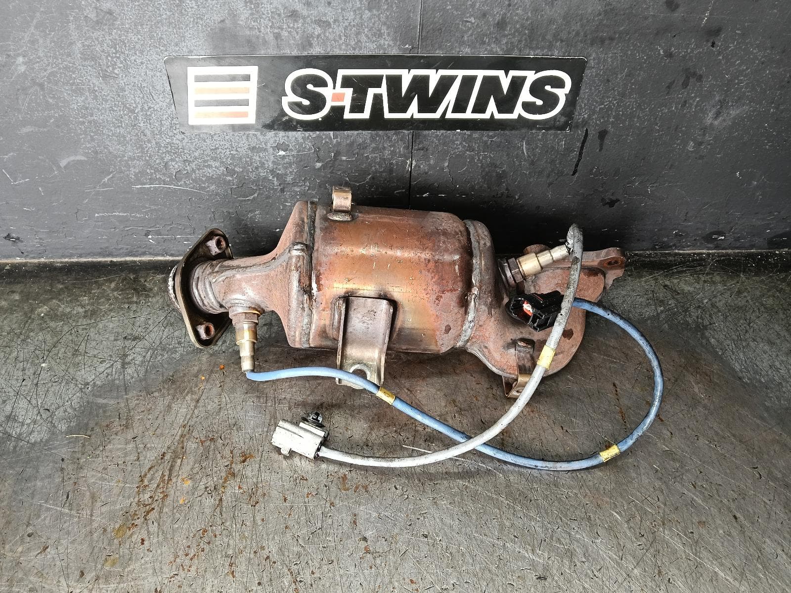 Used auto part listing image: 2017 SUZUKI VITARA CATALYTIC CONVERTER DOWNPIPE-CAT TYPE, 1.4, PETROL, VITARA, LY (VIN TSM), 06/15- 0000419447
