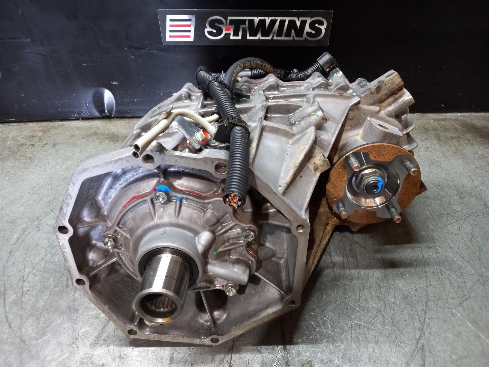 Used auto part listing image: 2021 MITSUBISHI TRITON TRANSFER CASE AUTO T/M, SUPER SELECT, 4 BOLT REAR FLANGE, MQ-MR, 03/15-10/23 0000298308