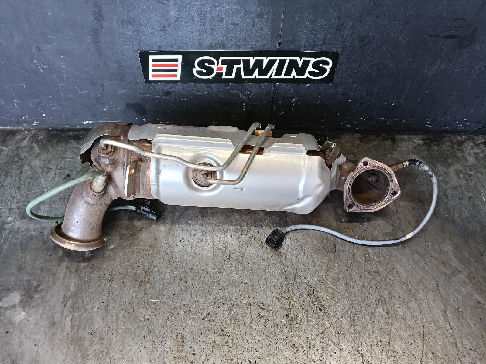Used auto part listing image: 2021 PEUGEOT 508 CATALYTIC CONVERTER DOWNPIPE-CAT TYPE, PETROL, 1.6, VIN VR3F5GG, MK2, 05/19