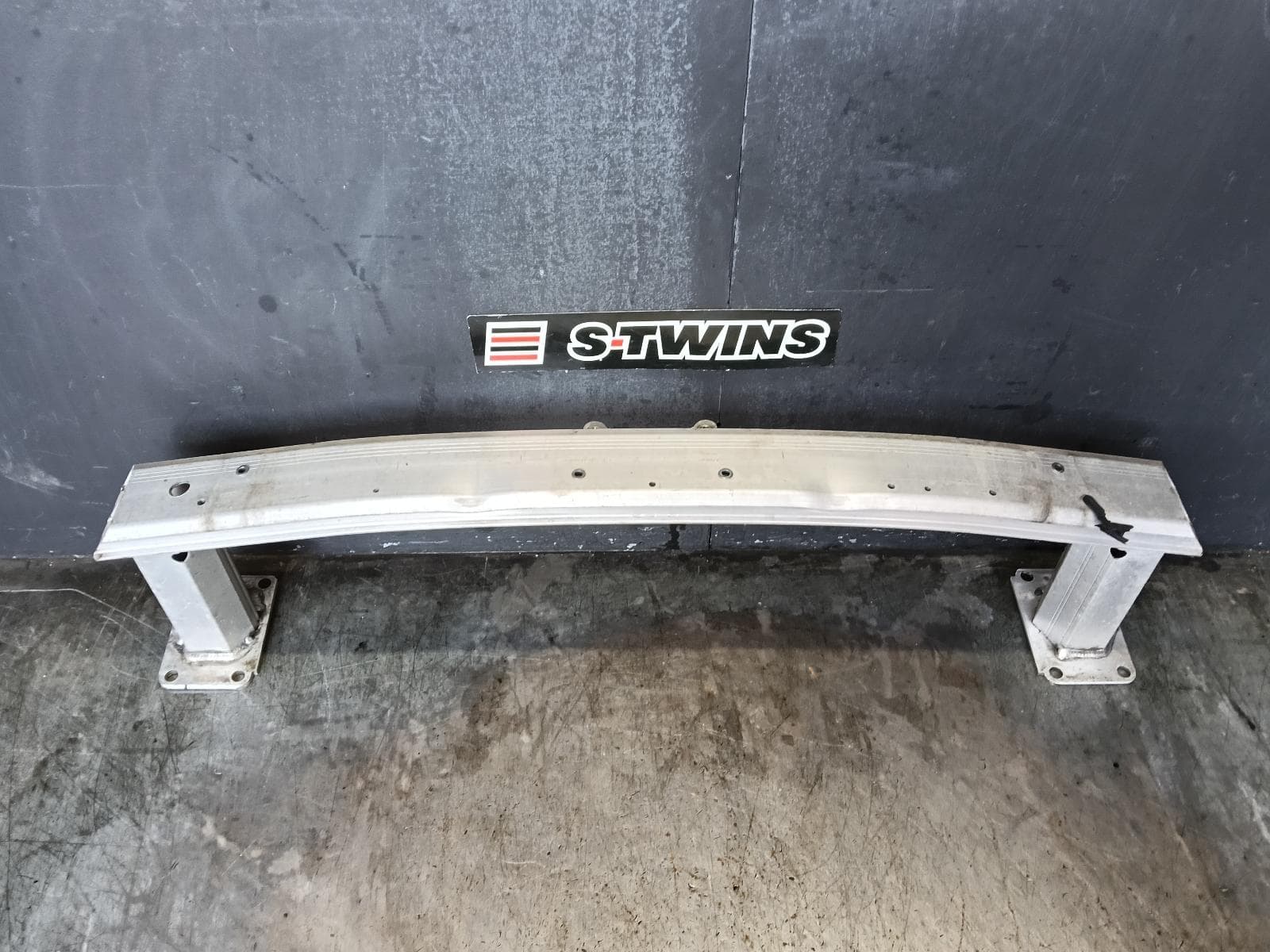 Used auto part listing image: 2021 PEUGEOT 508 F BAR REINFORC BRACK MAIN REINFORCEMENT, HATCH/WAGON, MK2, 05/19