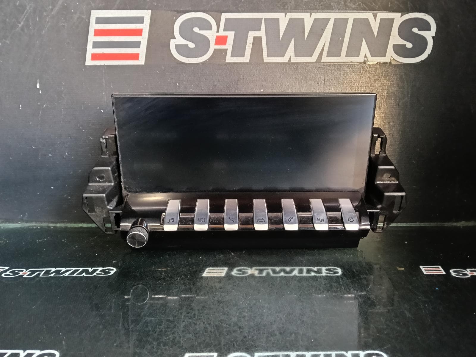 Used auto part listing image: 2021 PEUGEOT 508 HEAD UNIT, W/ DISPLAY UNIT, 10 IN, HATCH/WAGON, MK2, 05/19