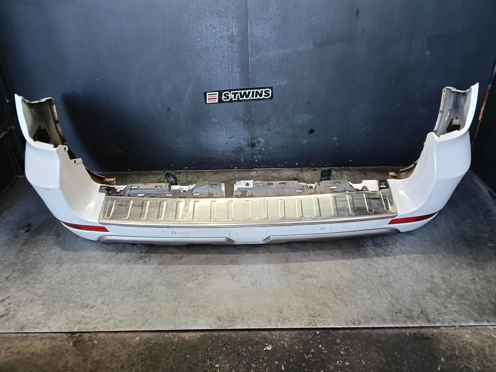 Used auto part listing image: 2019 HAVAL H9 REAR BUMPER 05/15-12/21