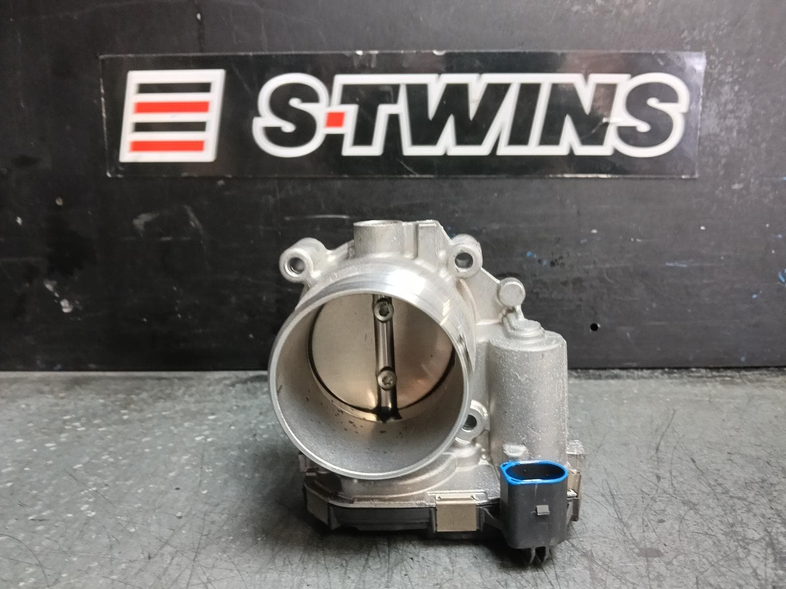 Used auto part listing image: 2023 AUDI Q2 THROTTLE BODY 2.0, PETROL, DNFC CODE, GA, 02/21